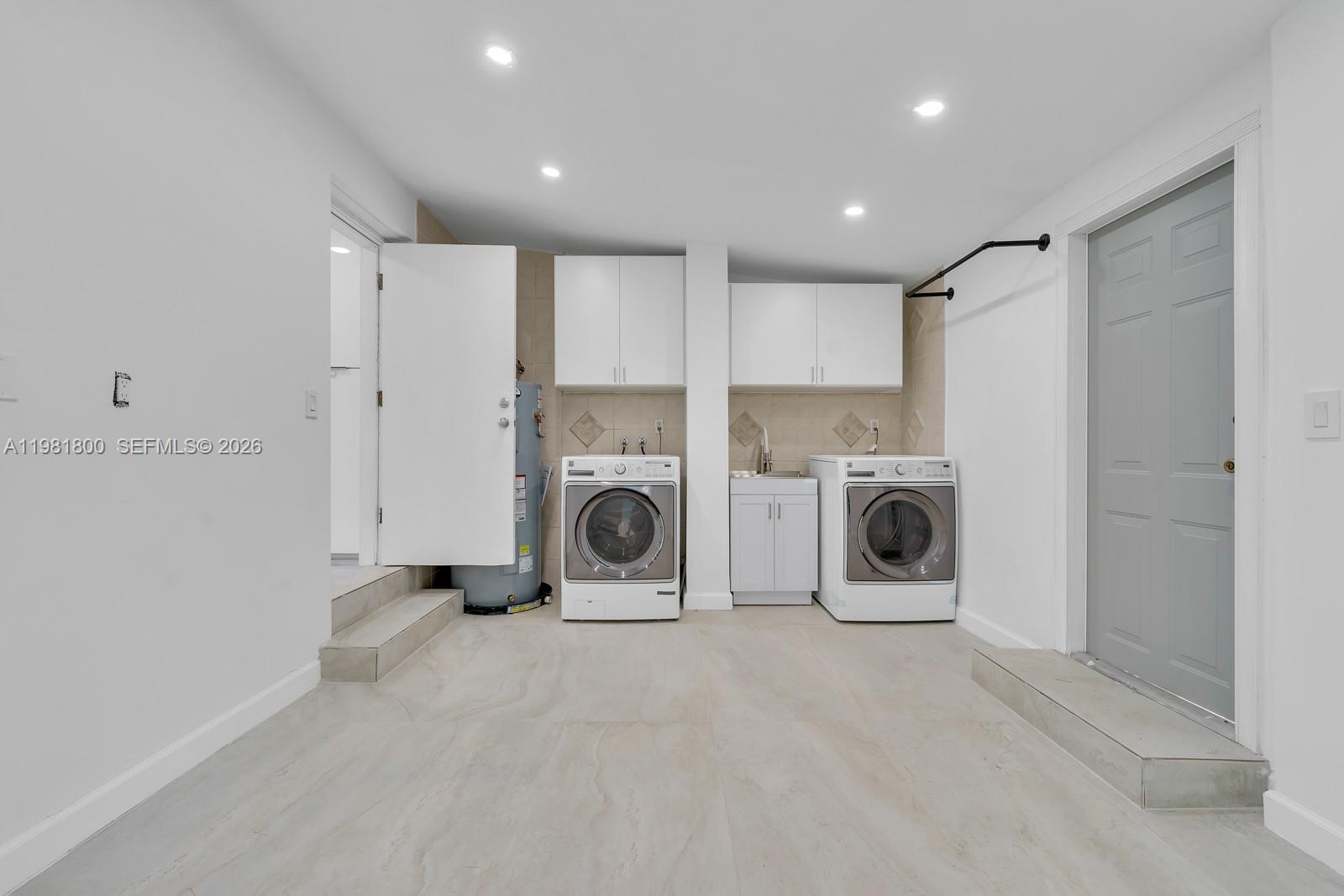 200 N Hibiscus Dr Miami Beach, FL 33139