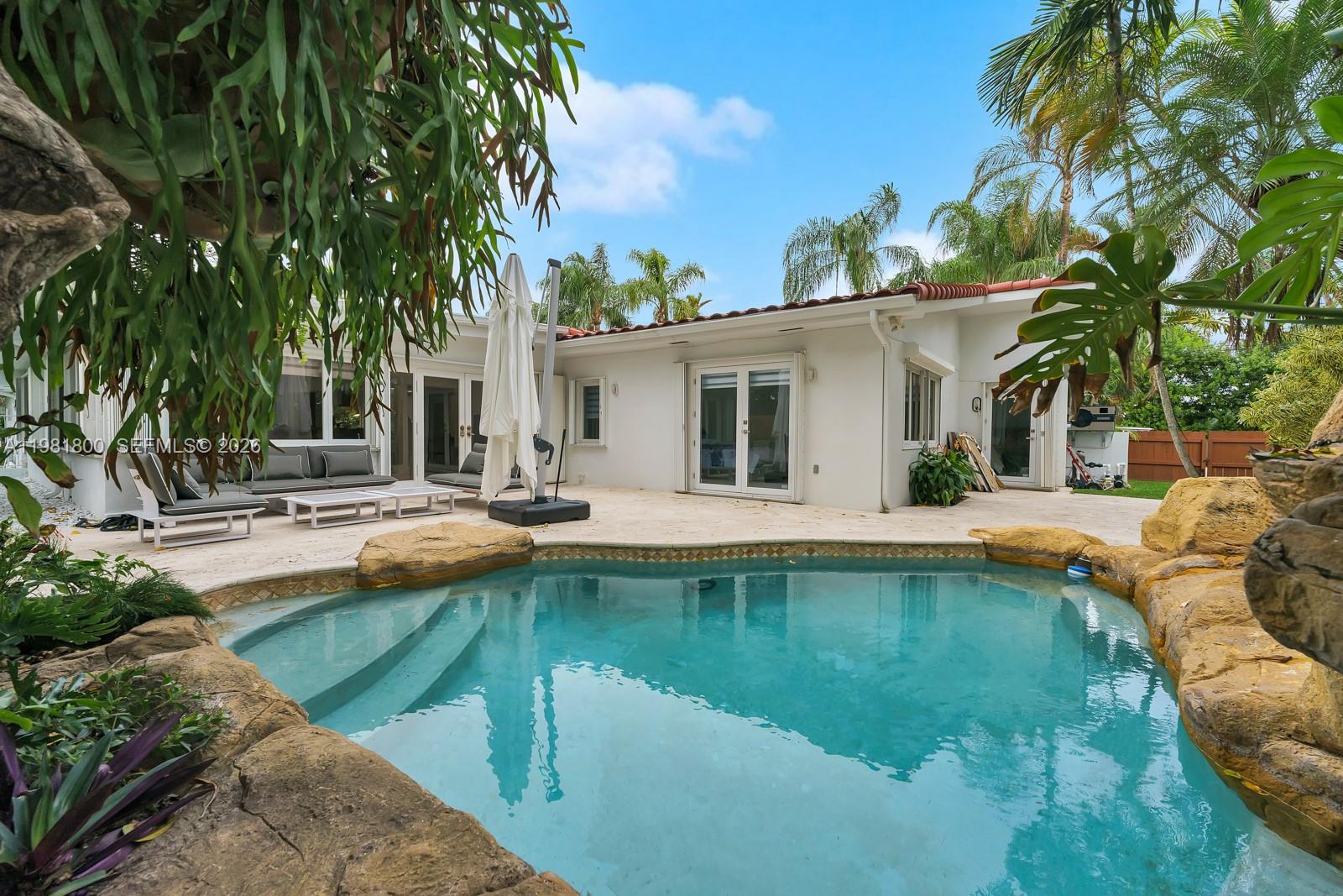 200 N Hibiscus Dr Miami Beach, FL 33139