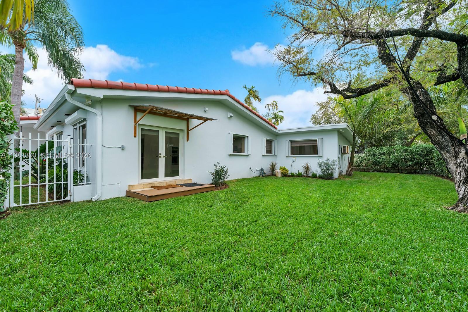 200 N Hibiscus Dr Miami Beach, FL 33139