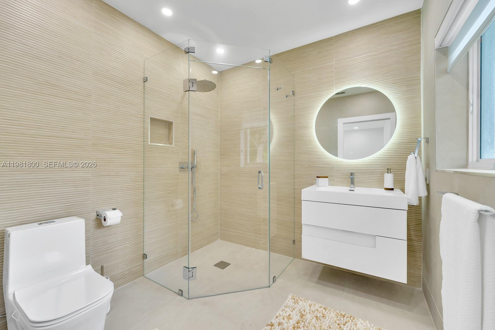 200 N Hibiscus Dr Miami Beach, FL 33139