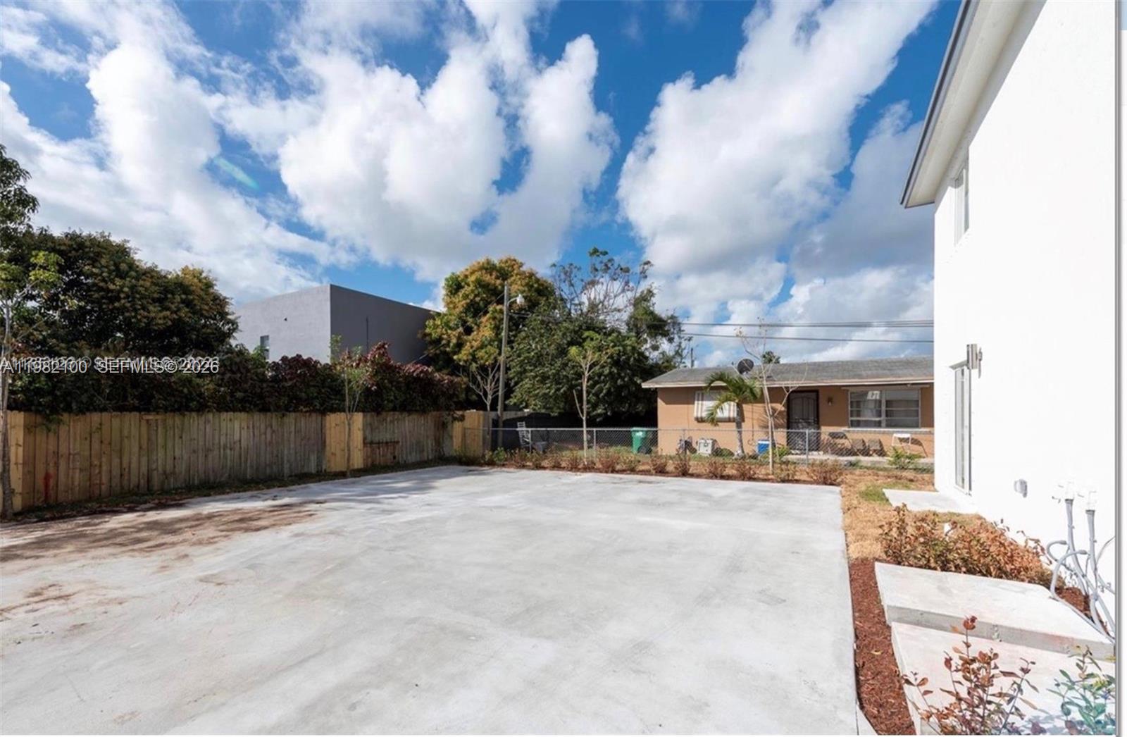 10384 SW 173rd St #2 Miami, FL 33157