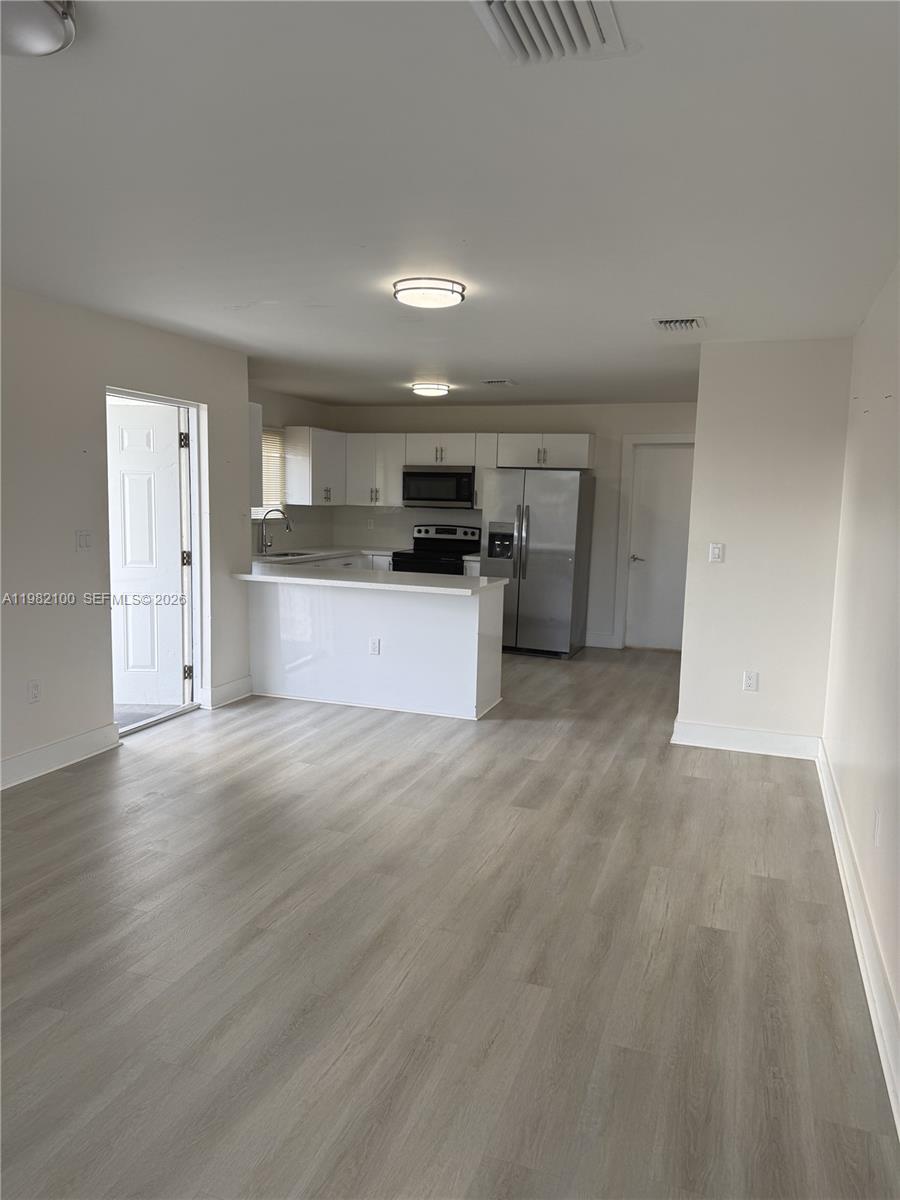 10384 SW 173rd St #2 Miami, FL 33157