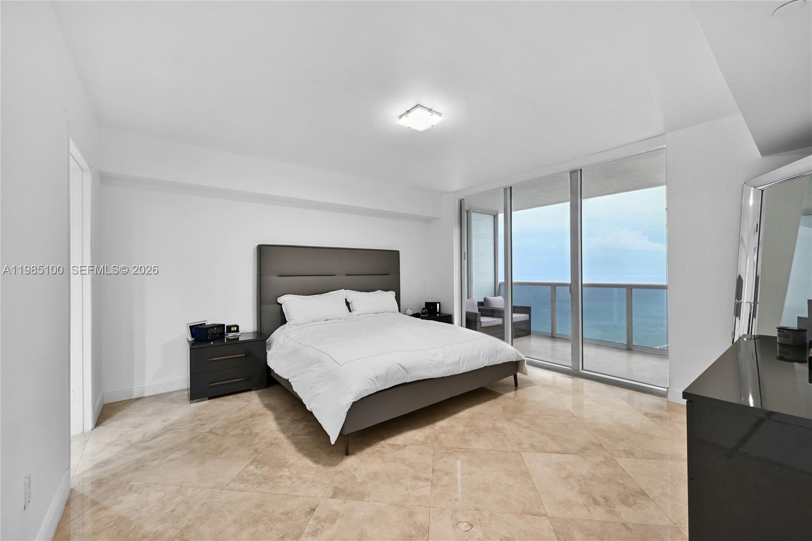 1830 S Ocean Dr #3104 Hallandale Beach, FL 33009