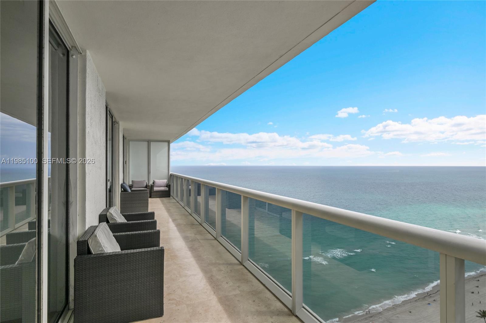 1830 S Ocean Dr #3104 Hallandale Beach, FL 33009