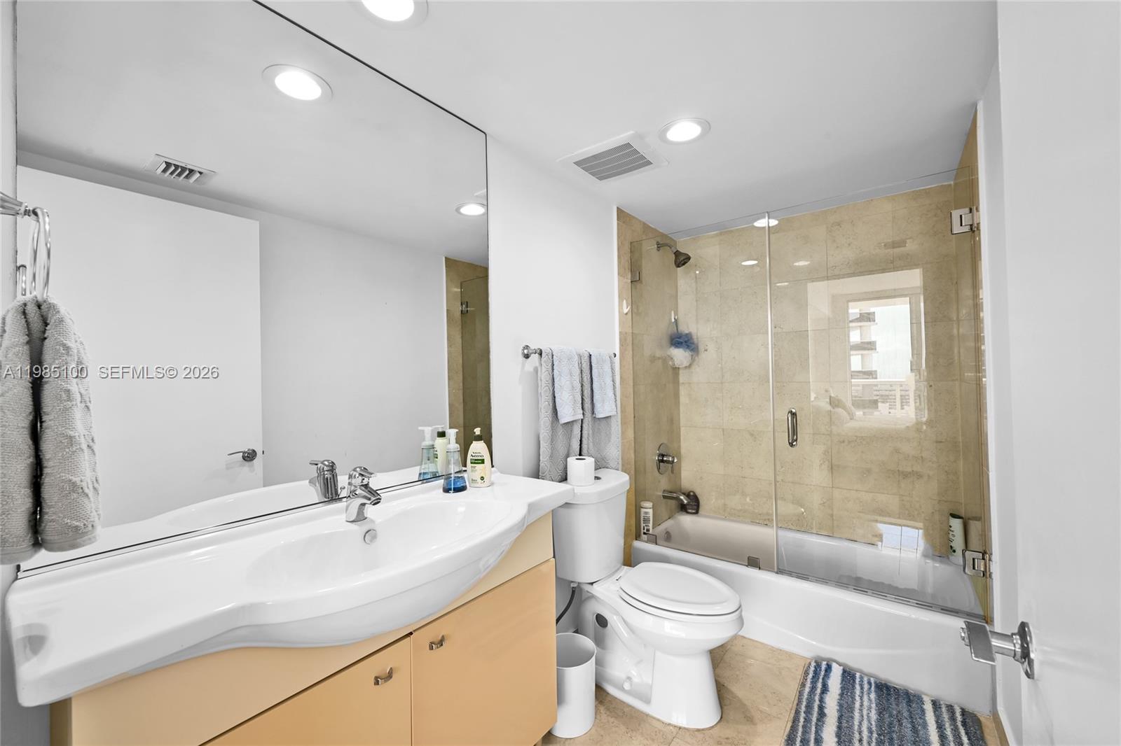 1830 S Ocean Dr #3104 Hallandale Beach, FL 33009