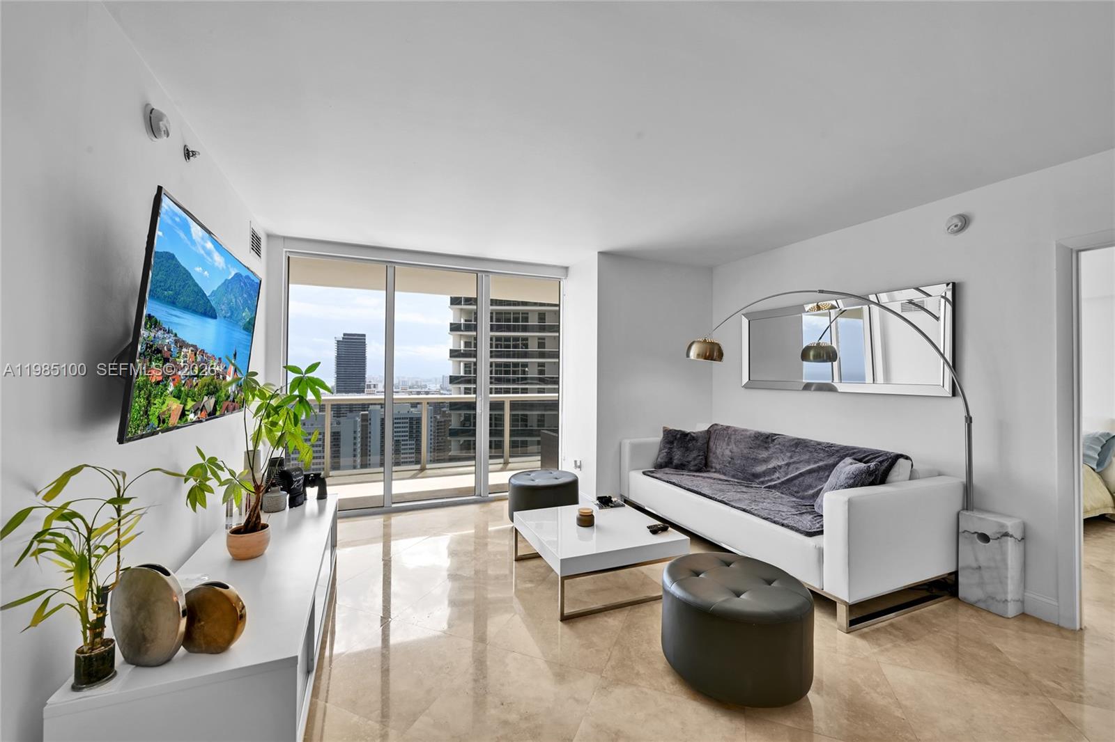 1830 S Ocean Dr #3104 Hallandale Beach, FL 33009