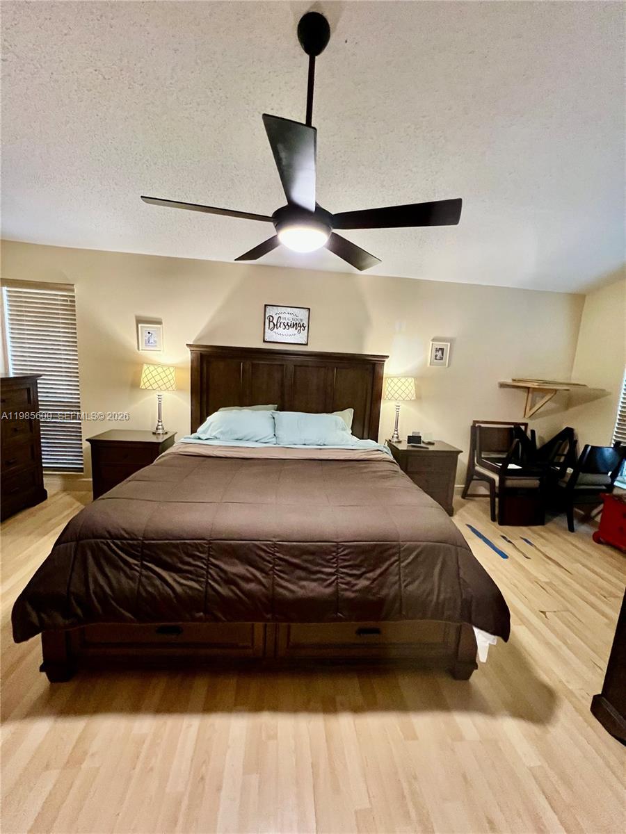 2102 NW 193rd Ave Pembroke Pines, FL 33029