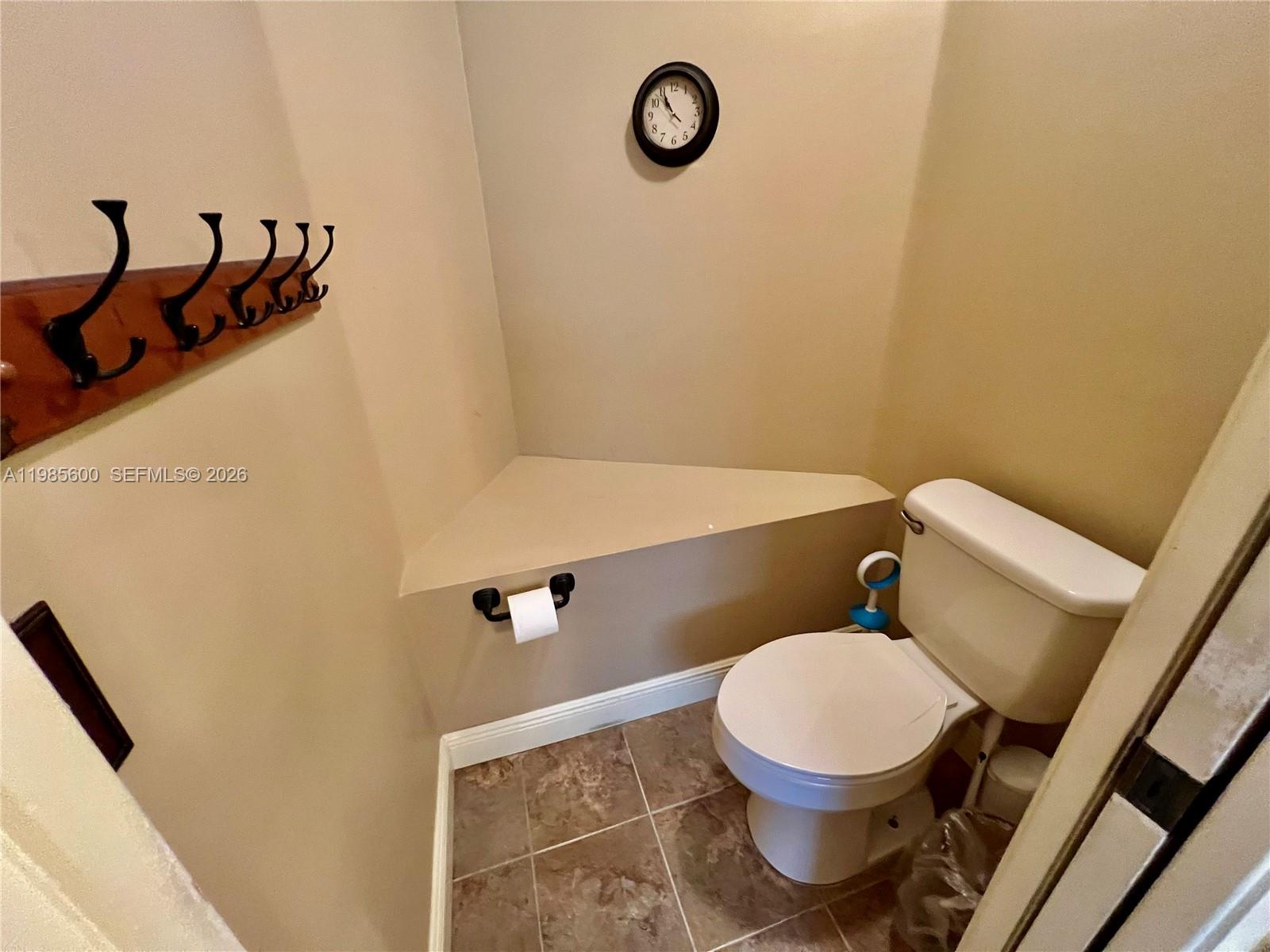 2102 NW 193rd Ave Pembroke Pines, FL 33029