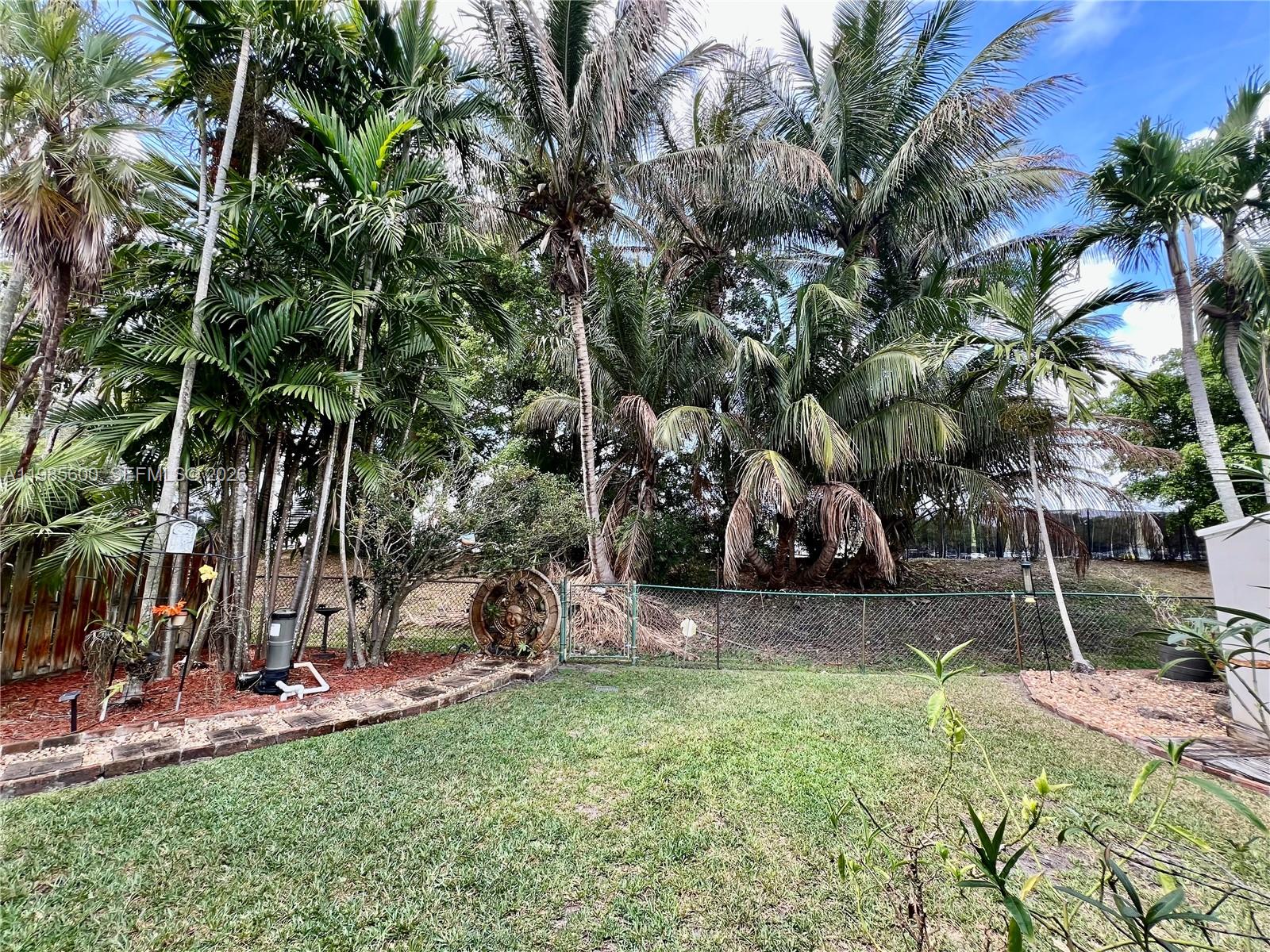 2102 NW 193rd Ave Pembroke Pines, FL 33029