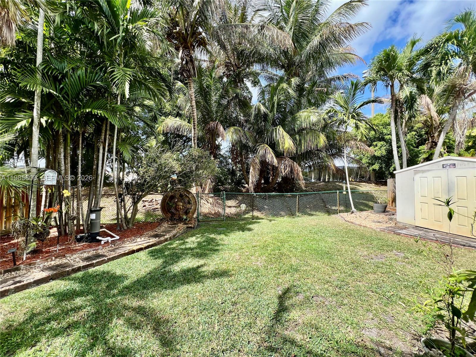 2102 NW 193rd Ave Pembroke Pines, FL 33029