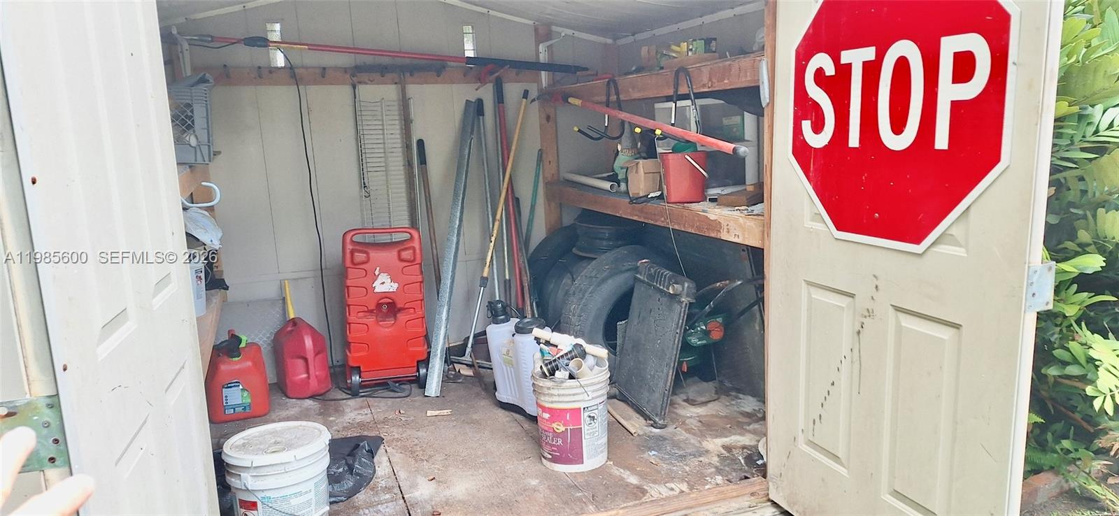 2102 NW 193rd Ave Pembroke Pines, FL 33029