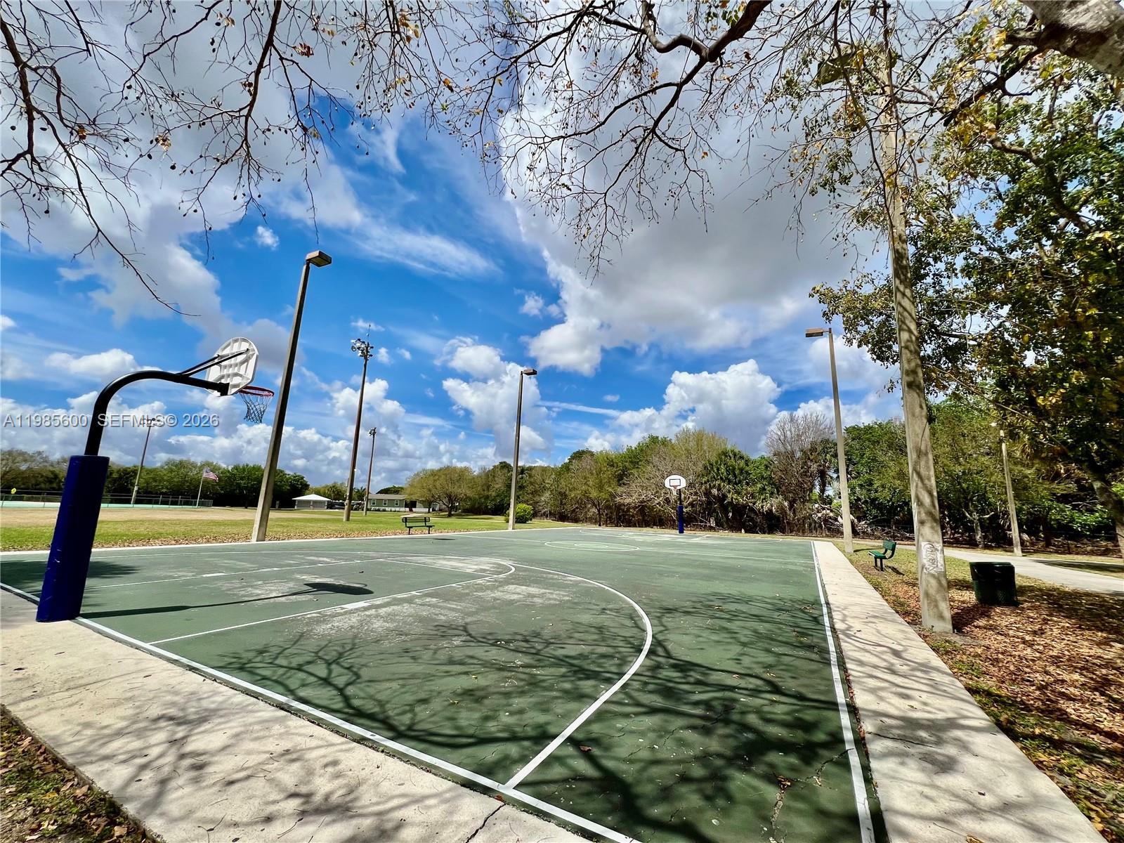 2102 NW 193rd Ave Pembroke Pines, FL 33029