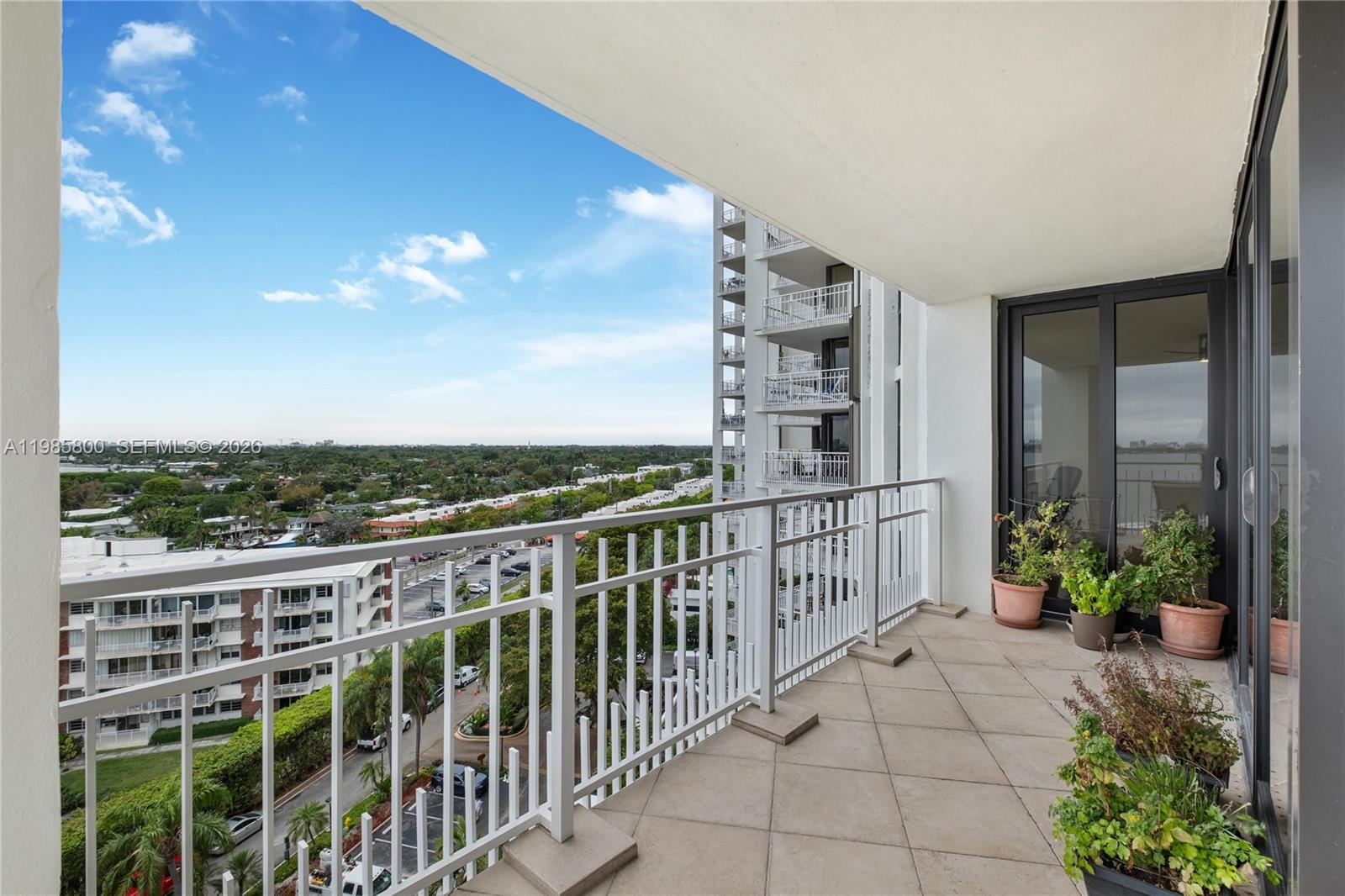 4000 Towerside Ter #1102 Miami, FL 33138