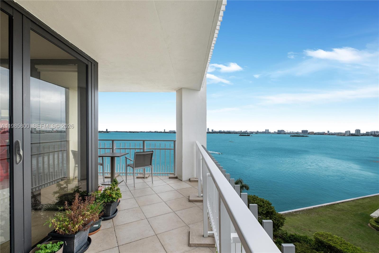 4000 Towerside Ter #1102 Miami, FL 33138