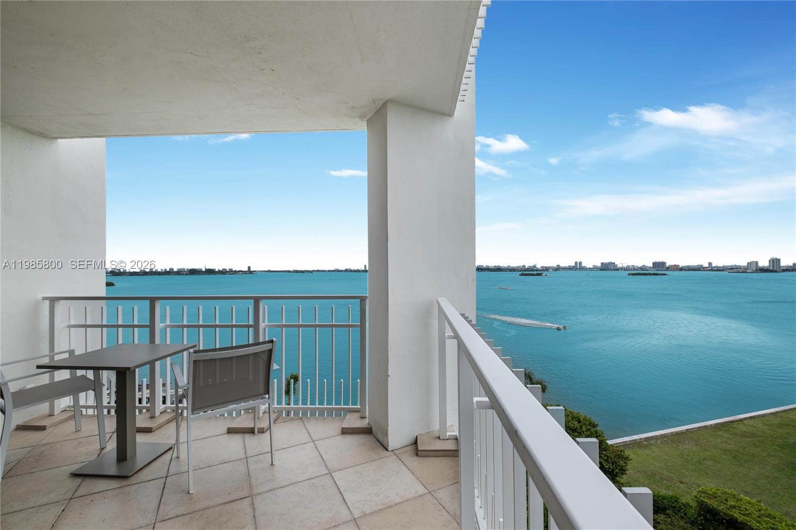 4000 Towerside Ter #1102 Miami, FL 33138