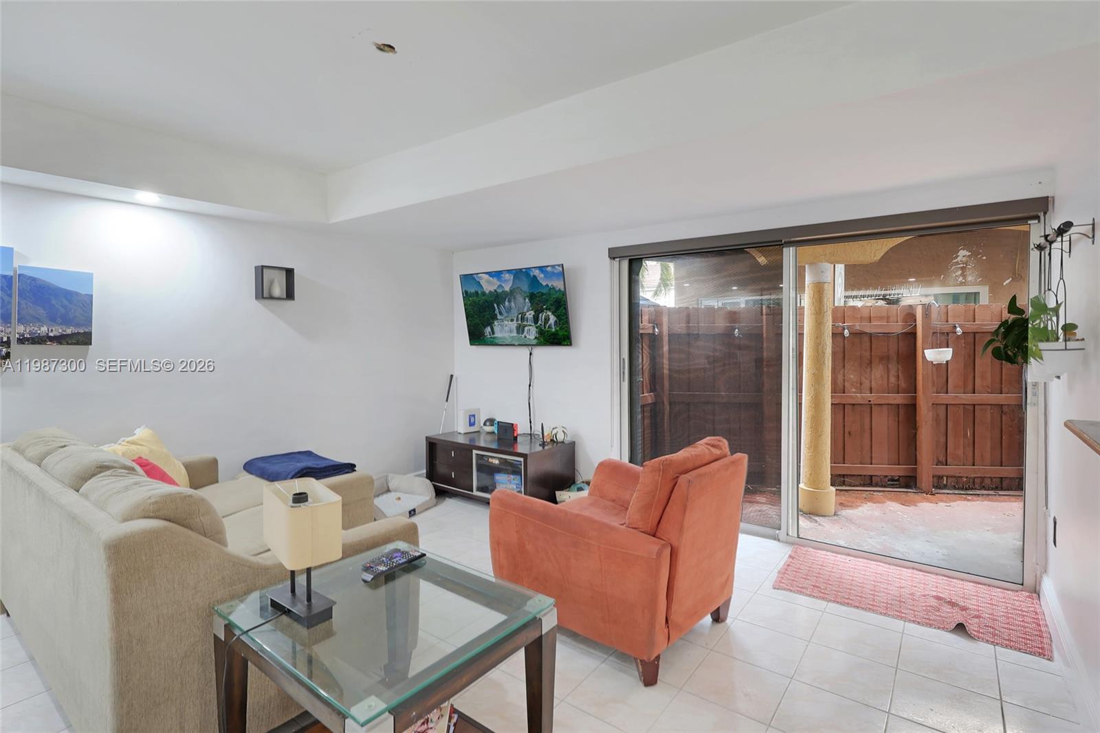 12682 NW 7th Way Miami, FL 33182