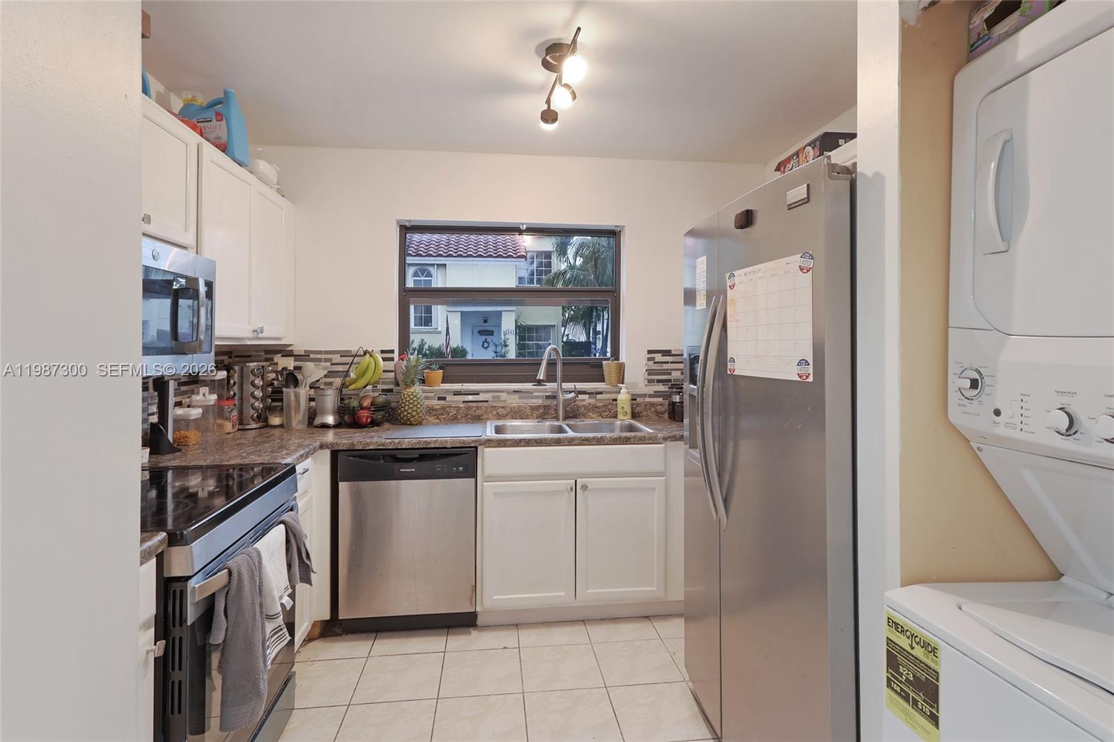 12682 NW 7th Way Miami, FL 33182