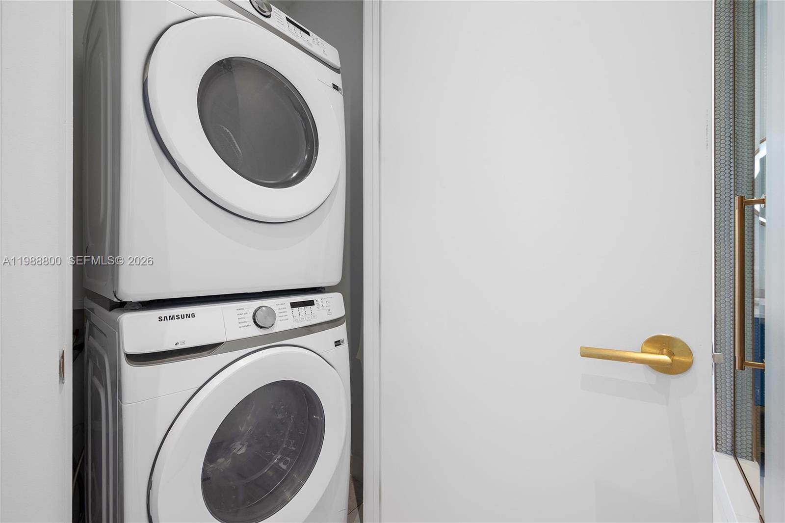 image Mr. C Residences | Bayshore11