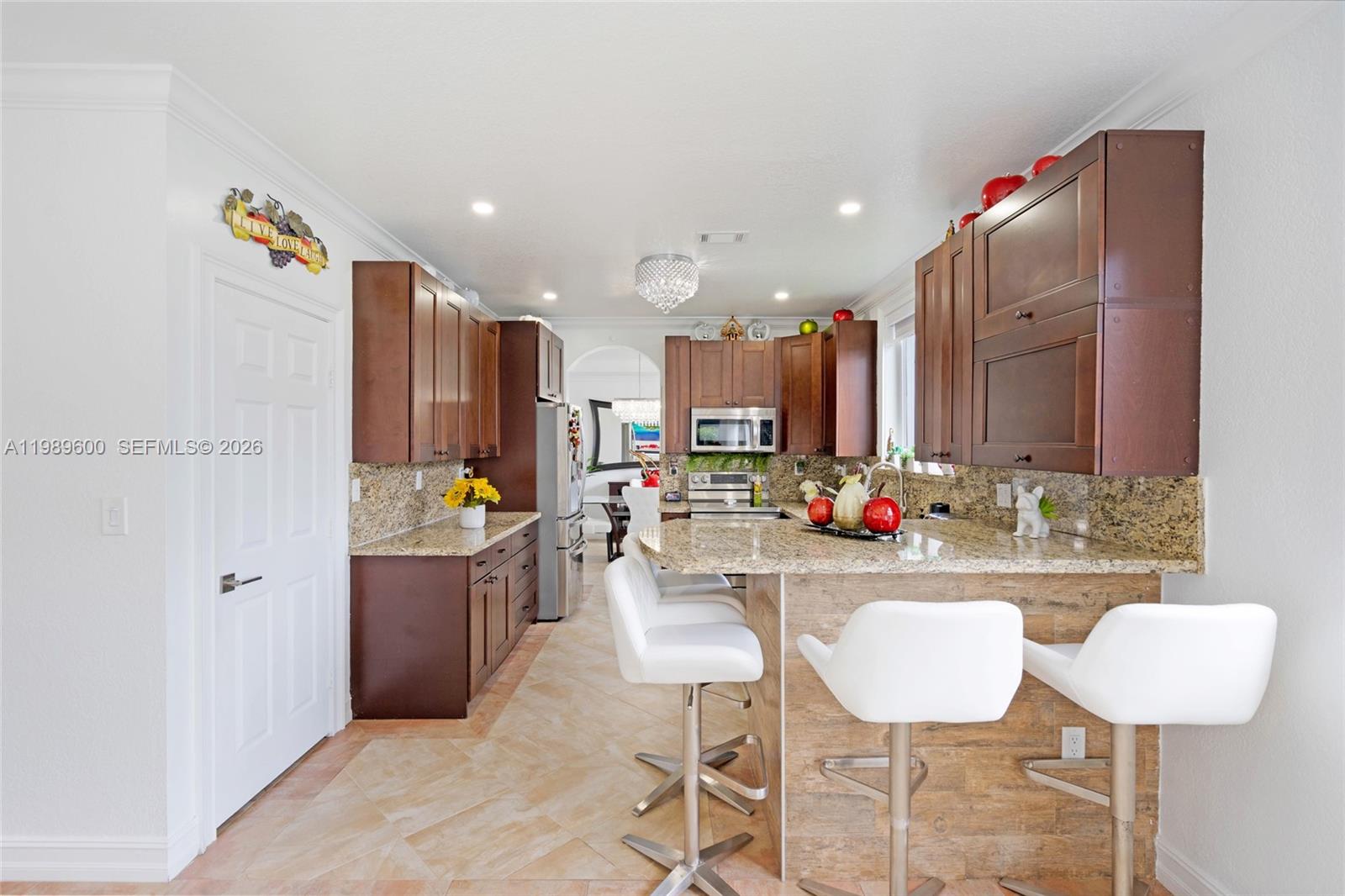 3912 NE 20th St Homestead, FL 33033