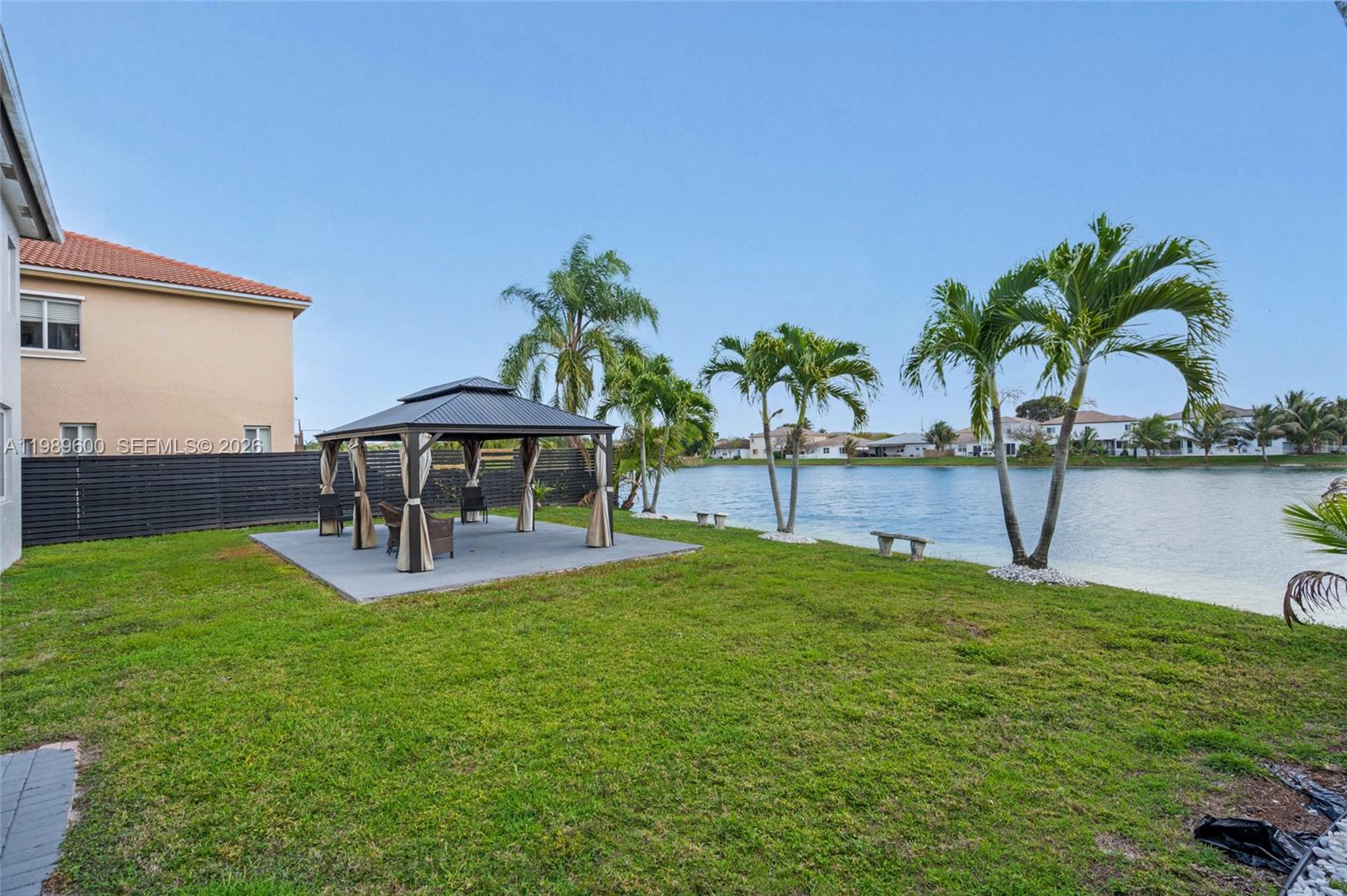 3912 NE 20th St Homestead, FL 33033