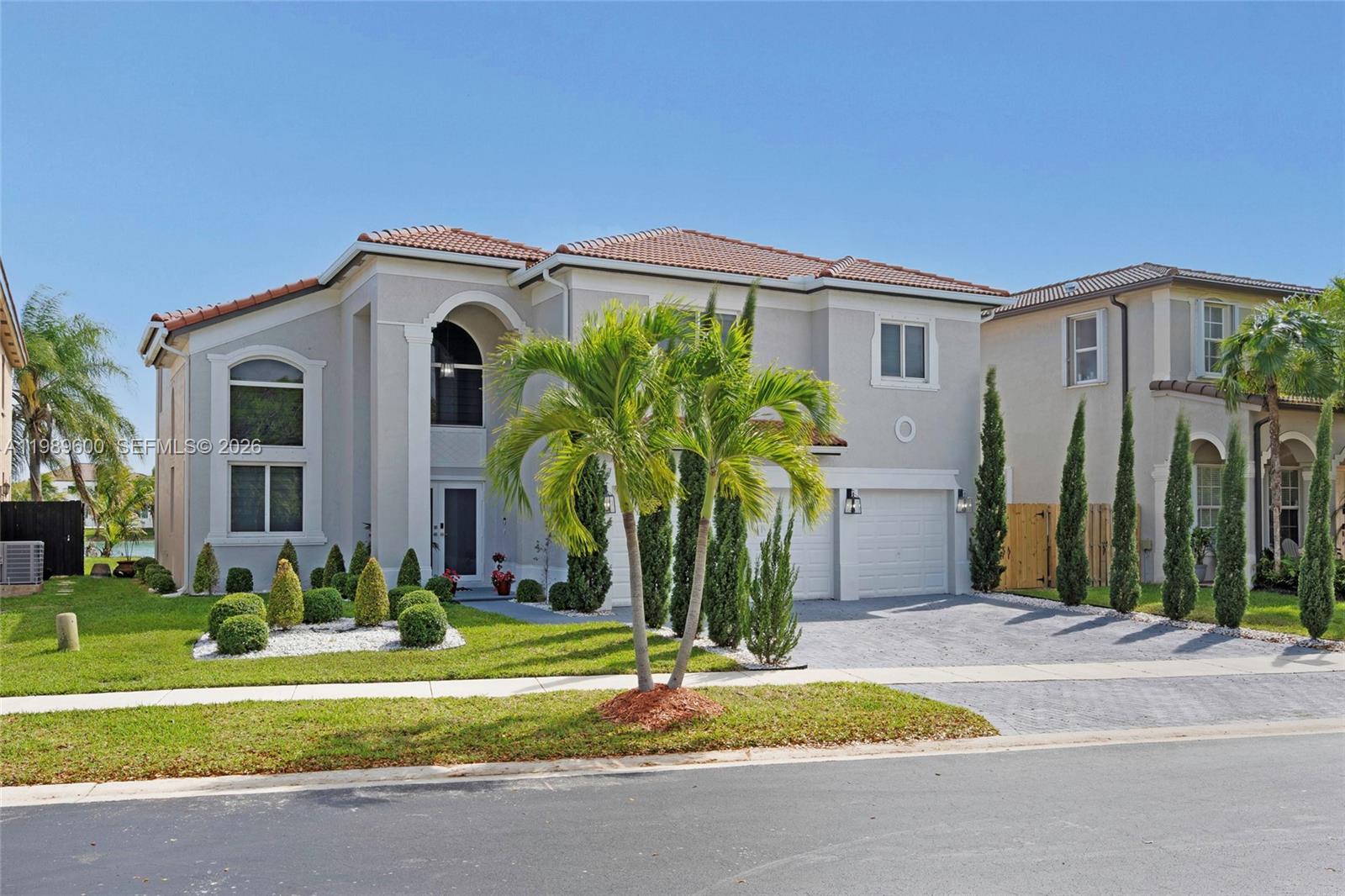 3912 NE 20th St Homestead, FL 33033