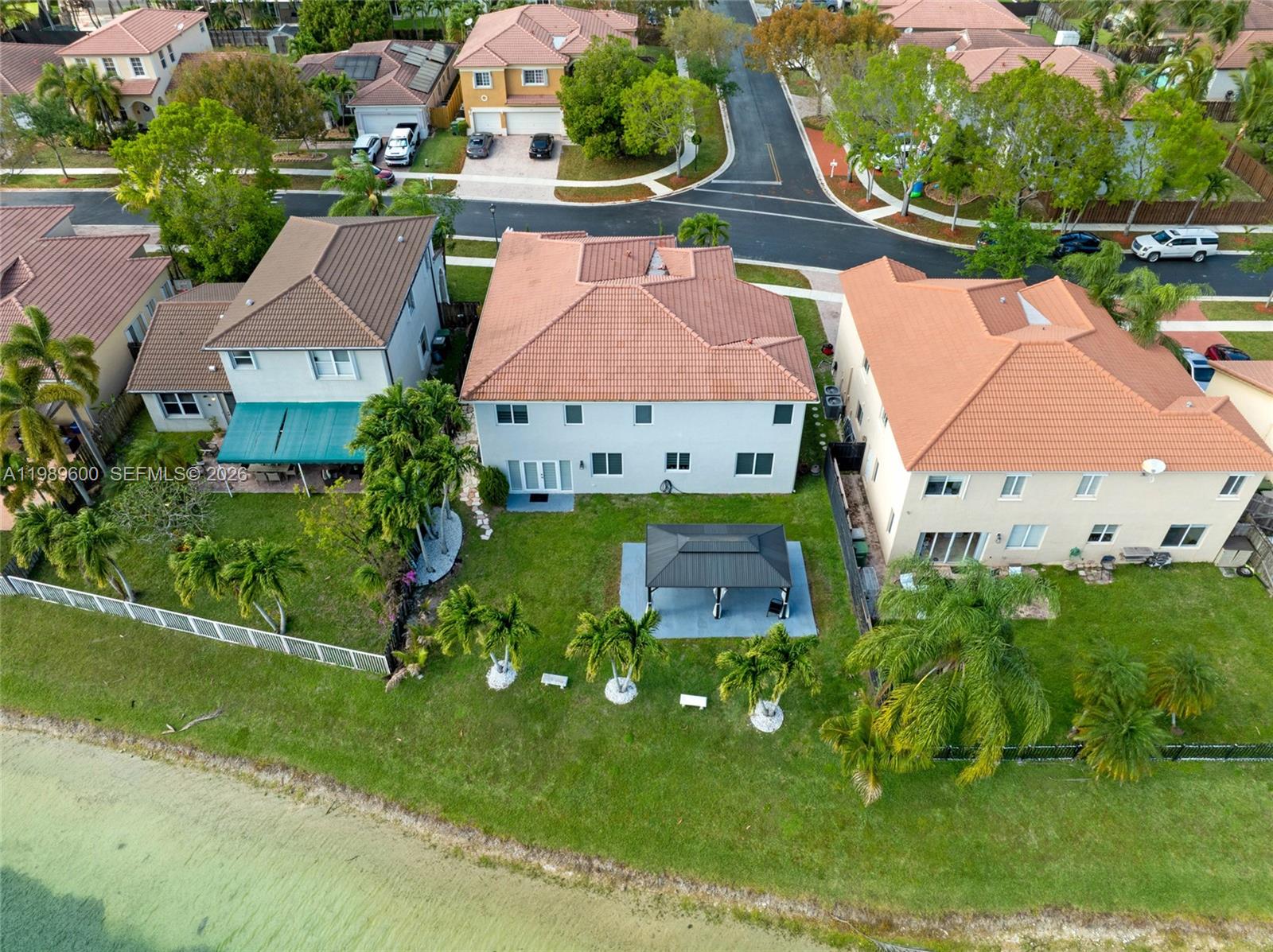 3912 NE 20th St Homestead, FL 33033