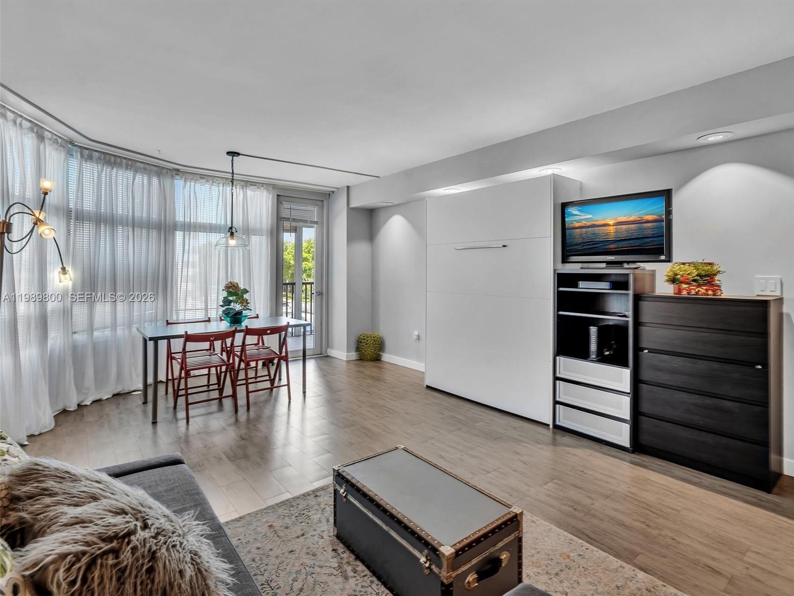 3375 N Country Clb Dr #208