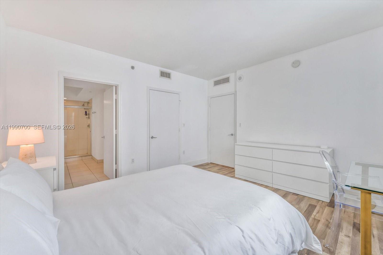 image 500 Brickell East15