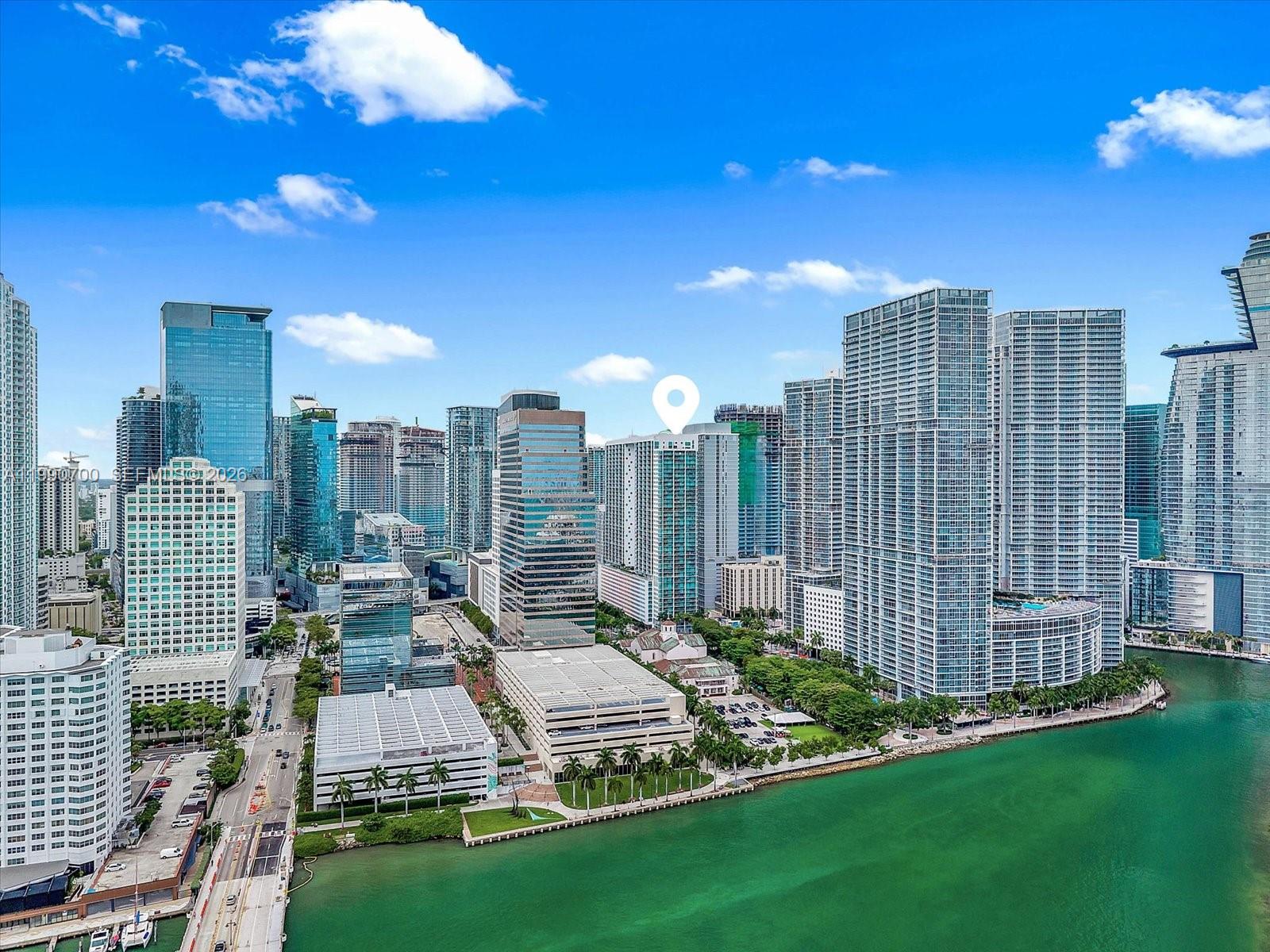 image 500 Brickell East25