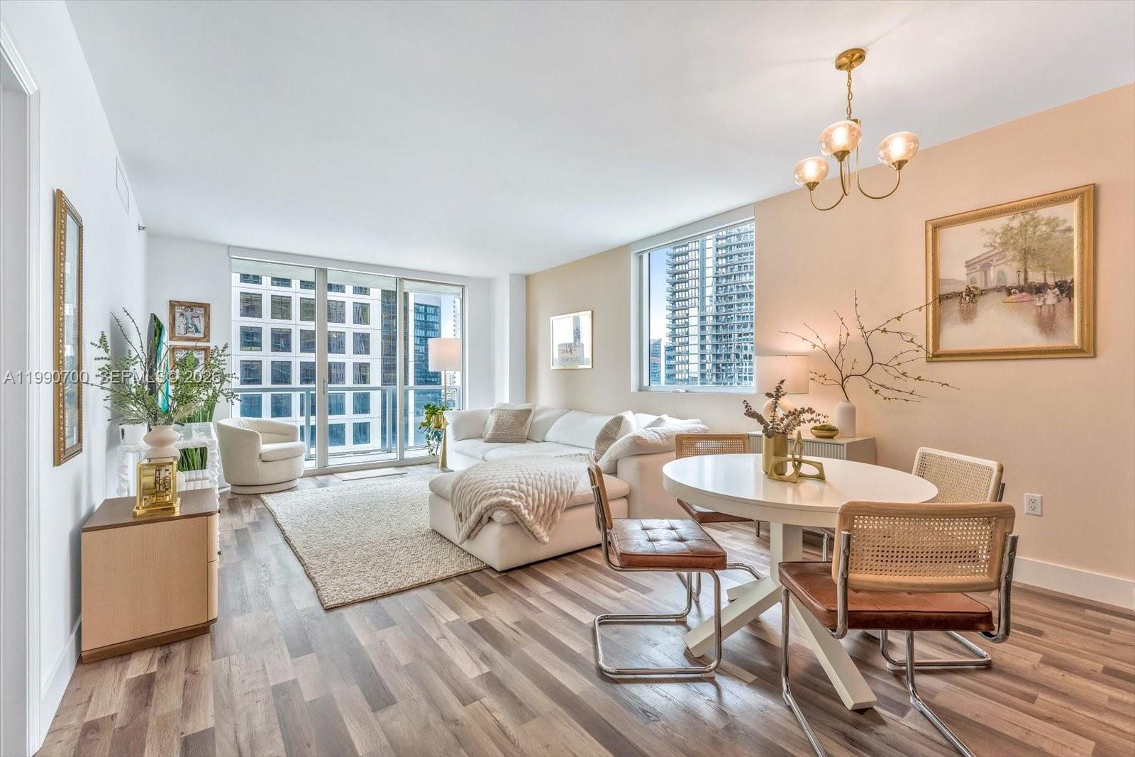 image 500 Brickell East4