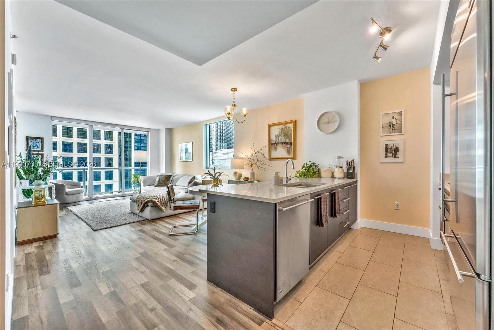 image 500 Brickell East6