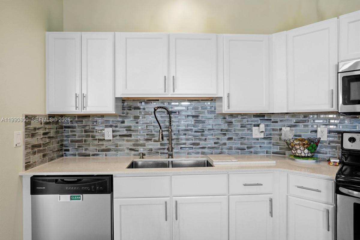 337 SW Maclay Way Port St Lucie, FL 34986