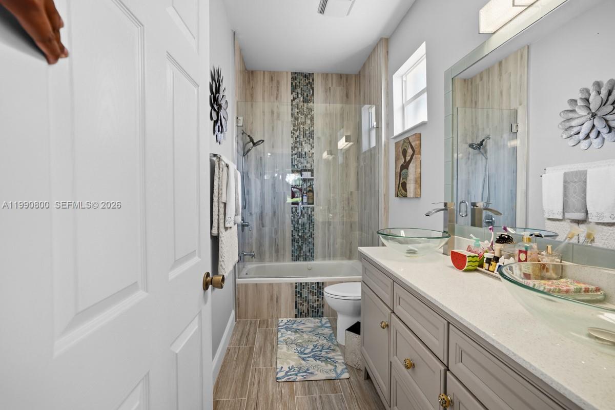 337 SW Maclay Way Port St Lucie, FL 34986