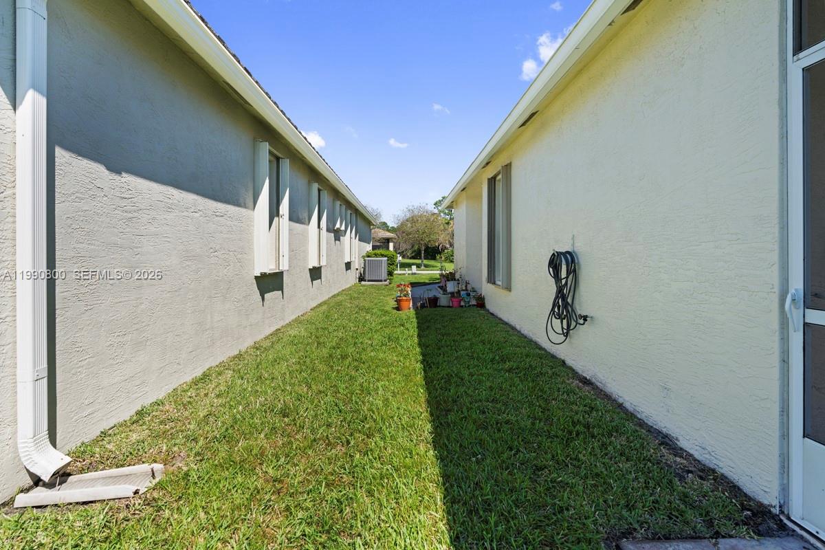 337 SW Maclay Way Port St Lucie, FL 34986