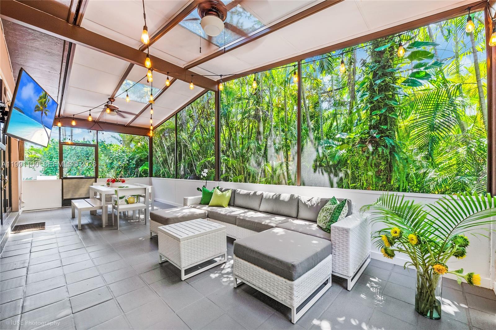 3620 Battersea Rd Miami, FL 33133