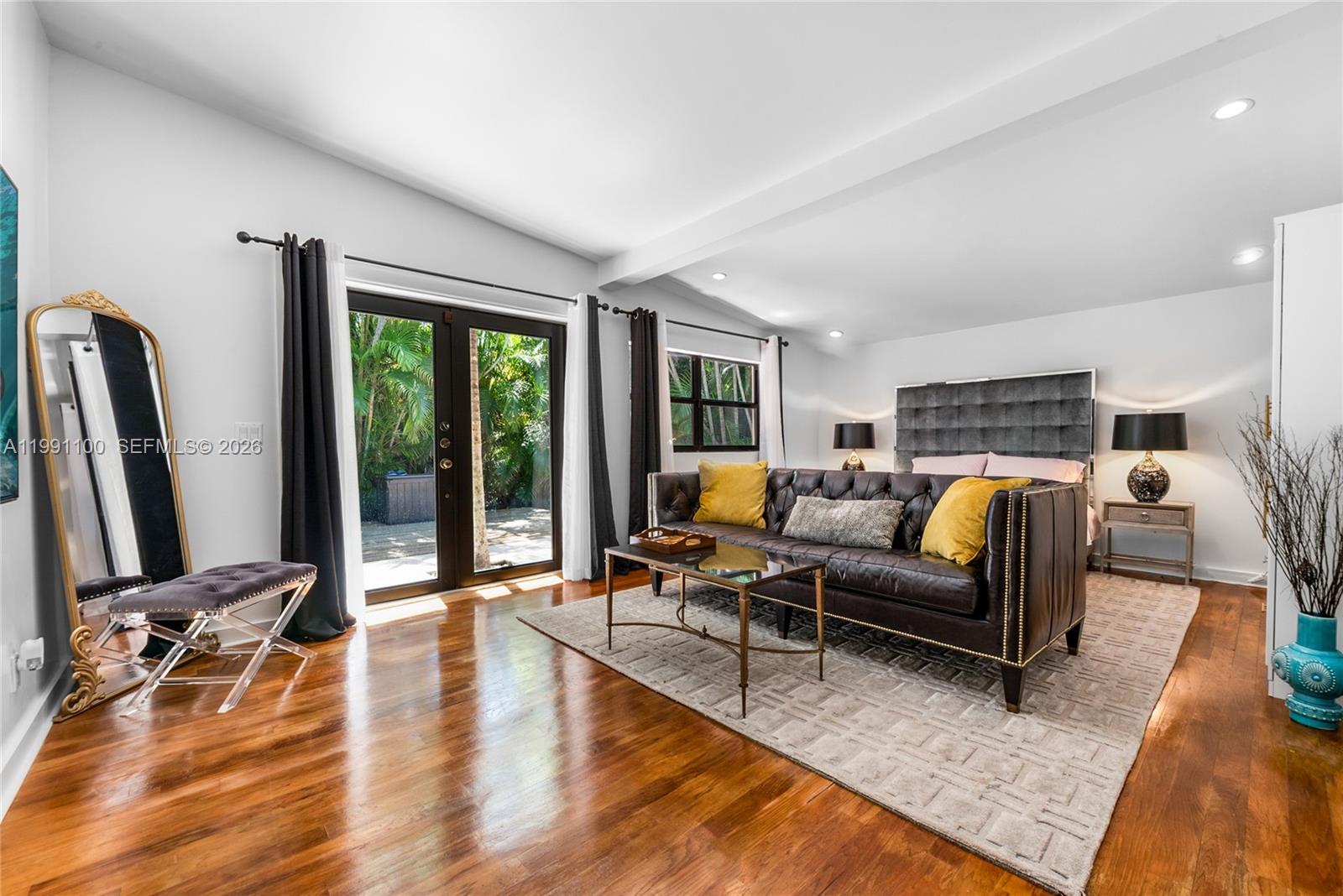 3620 Battersea Rd Miami, FL 33133