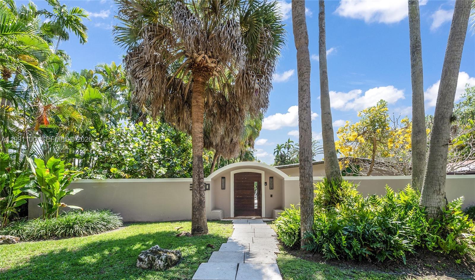 3620 Battersea Rd Miami, FL 33133