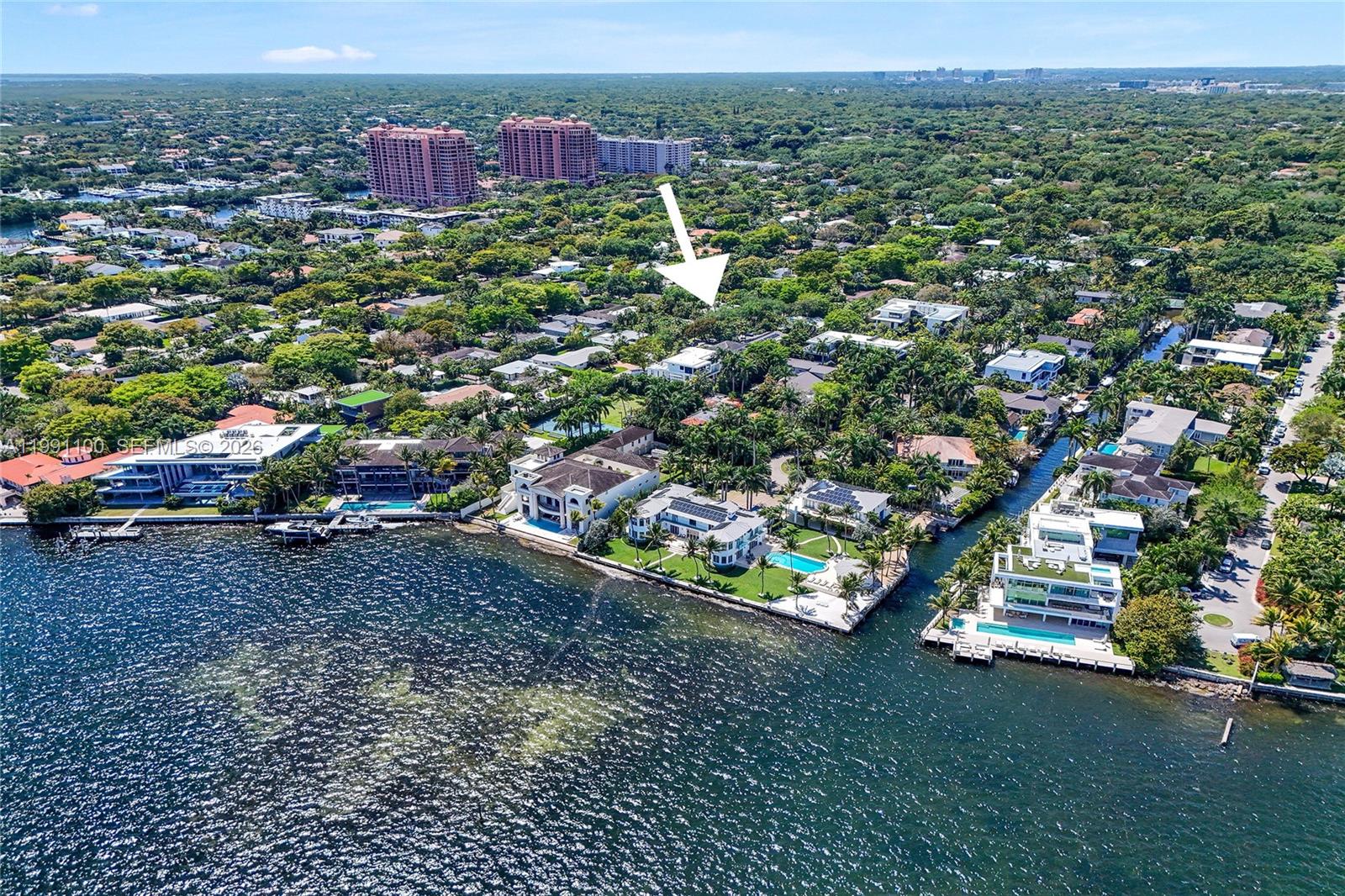 3620 Battersea Rd Miami, FL 33133