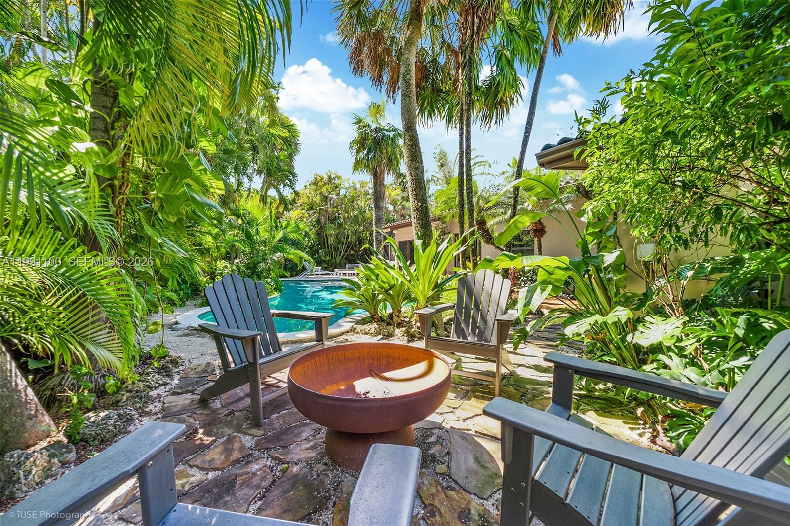 3620 Battersea Rd Miami, FL 33133