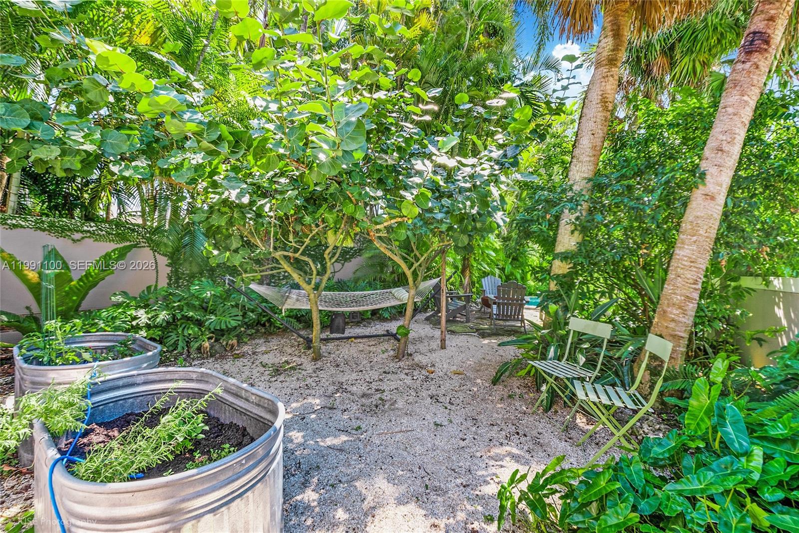 3620 Battersea Rd Miami, FL 33133