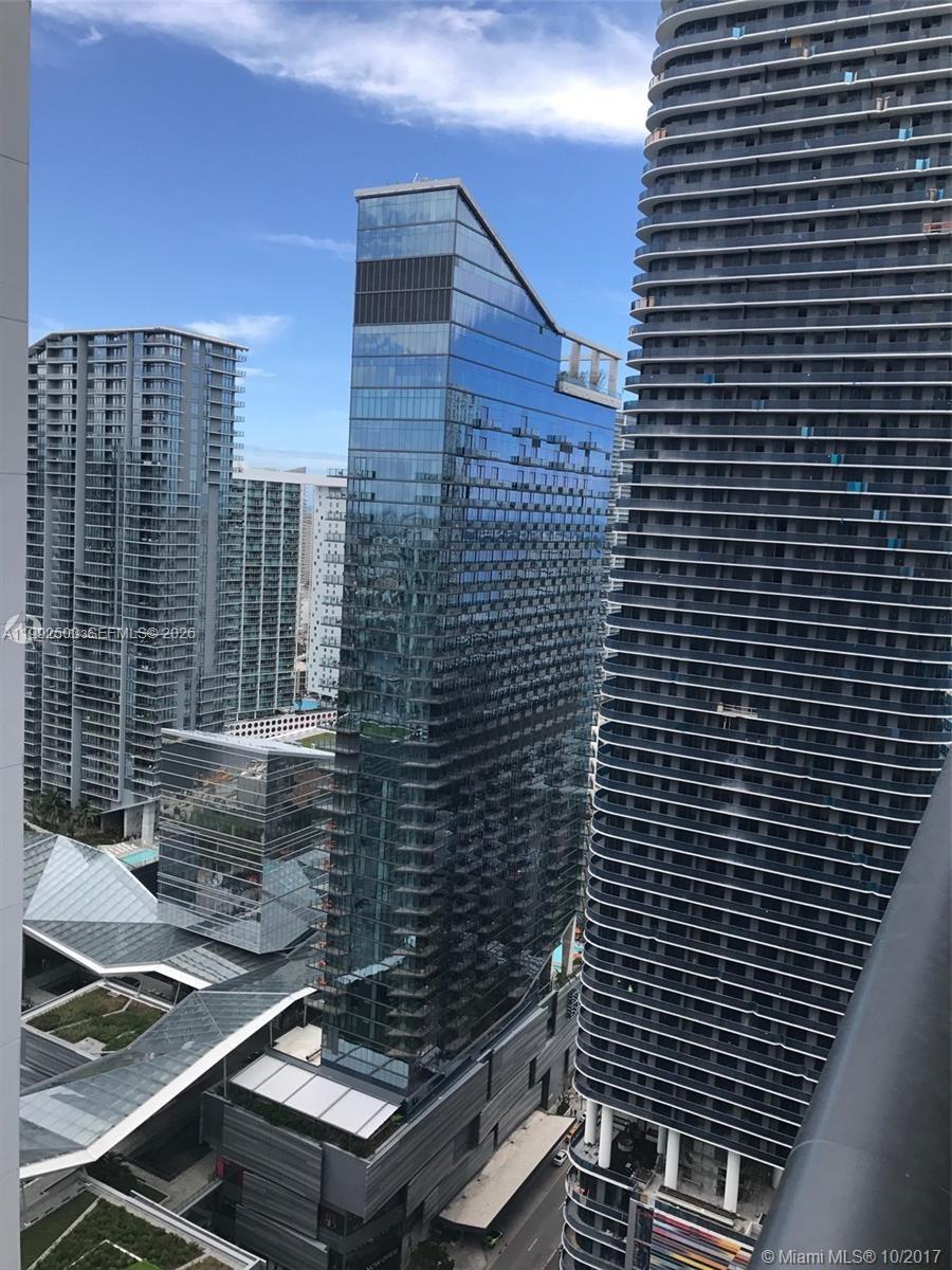 image Brickell Heights West21