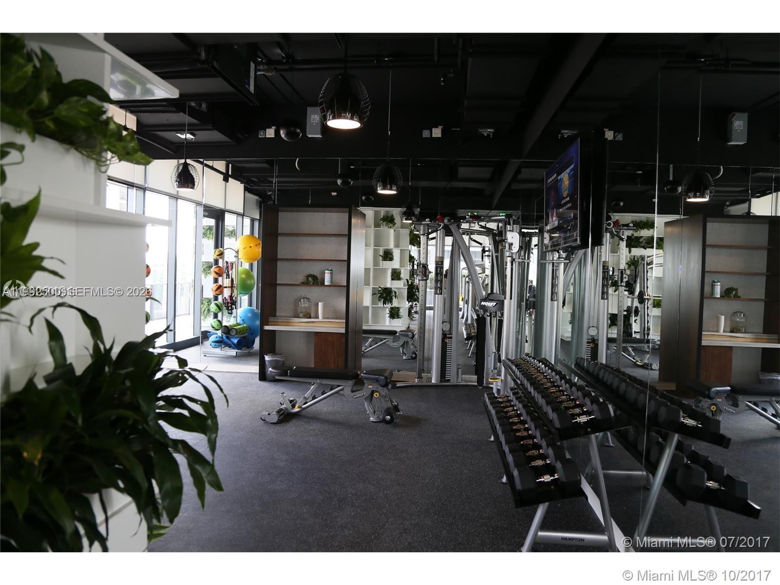 image Brickell Heights West32