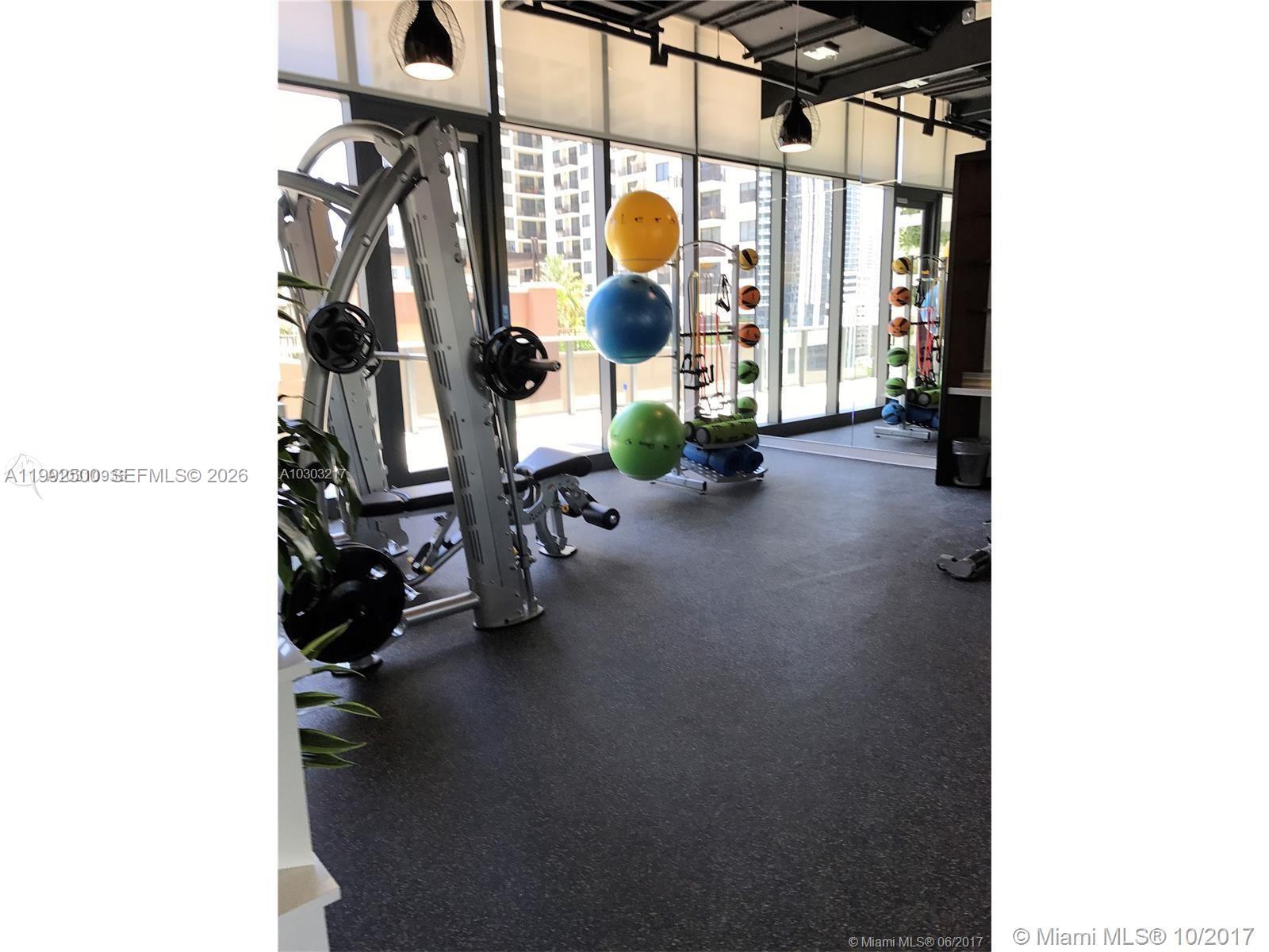 image Brickell Heights West33