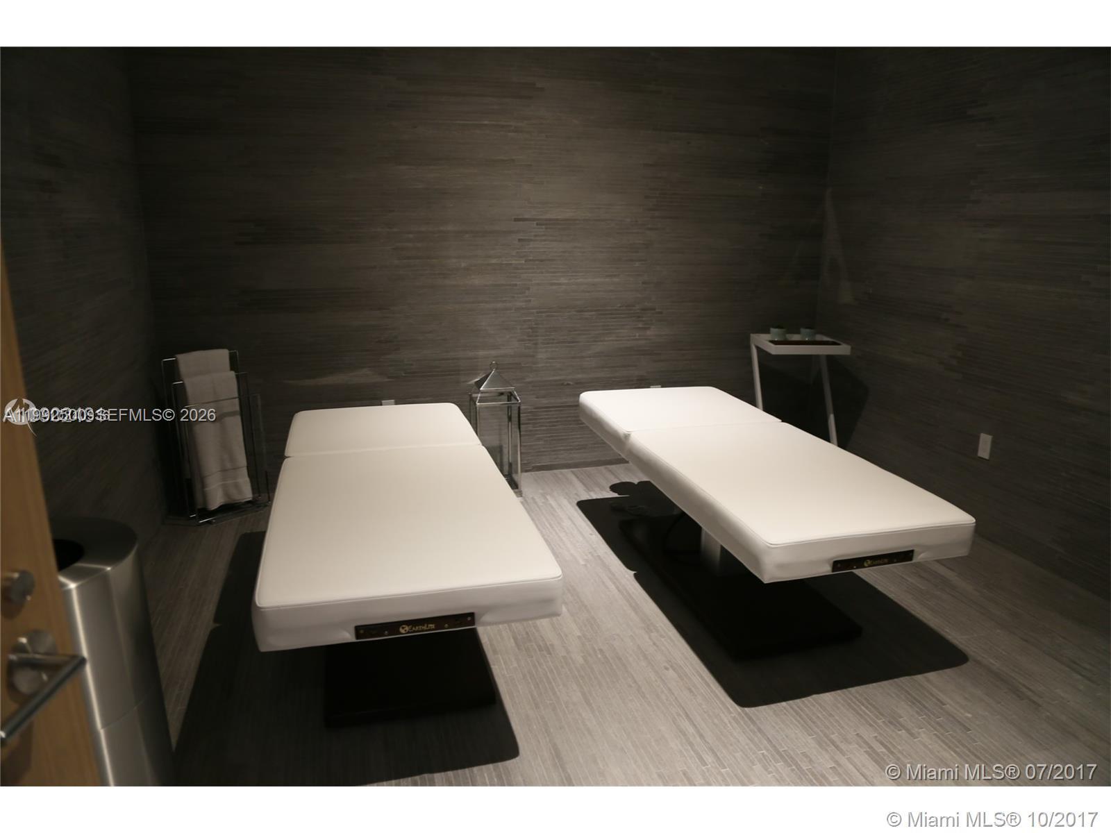 image Brickell Heights West37