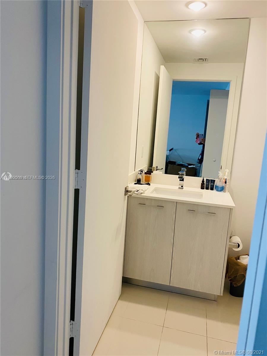 image Brickell Heights West4