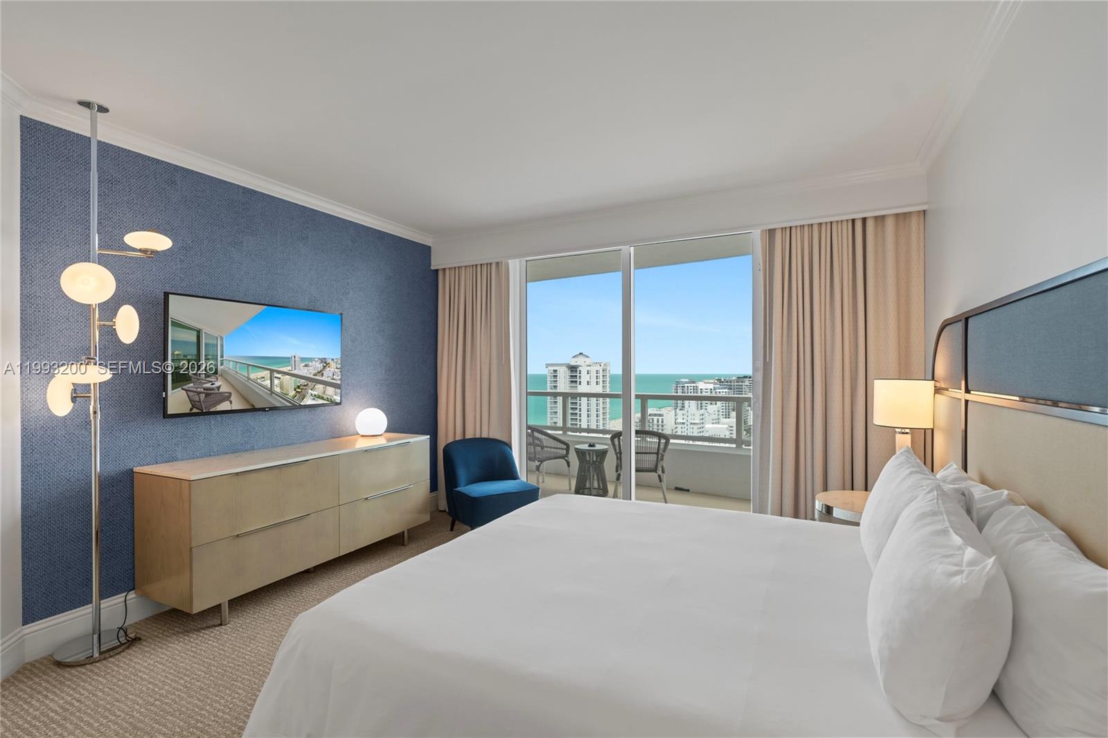 4401 Collins Ave #2612 Miami Beach, FL 33140