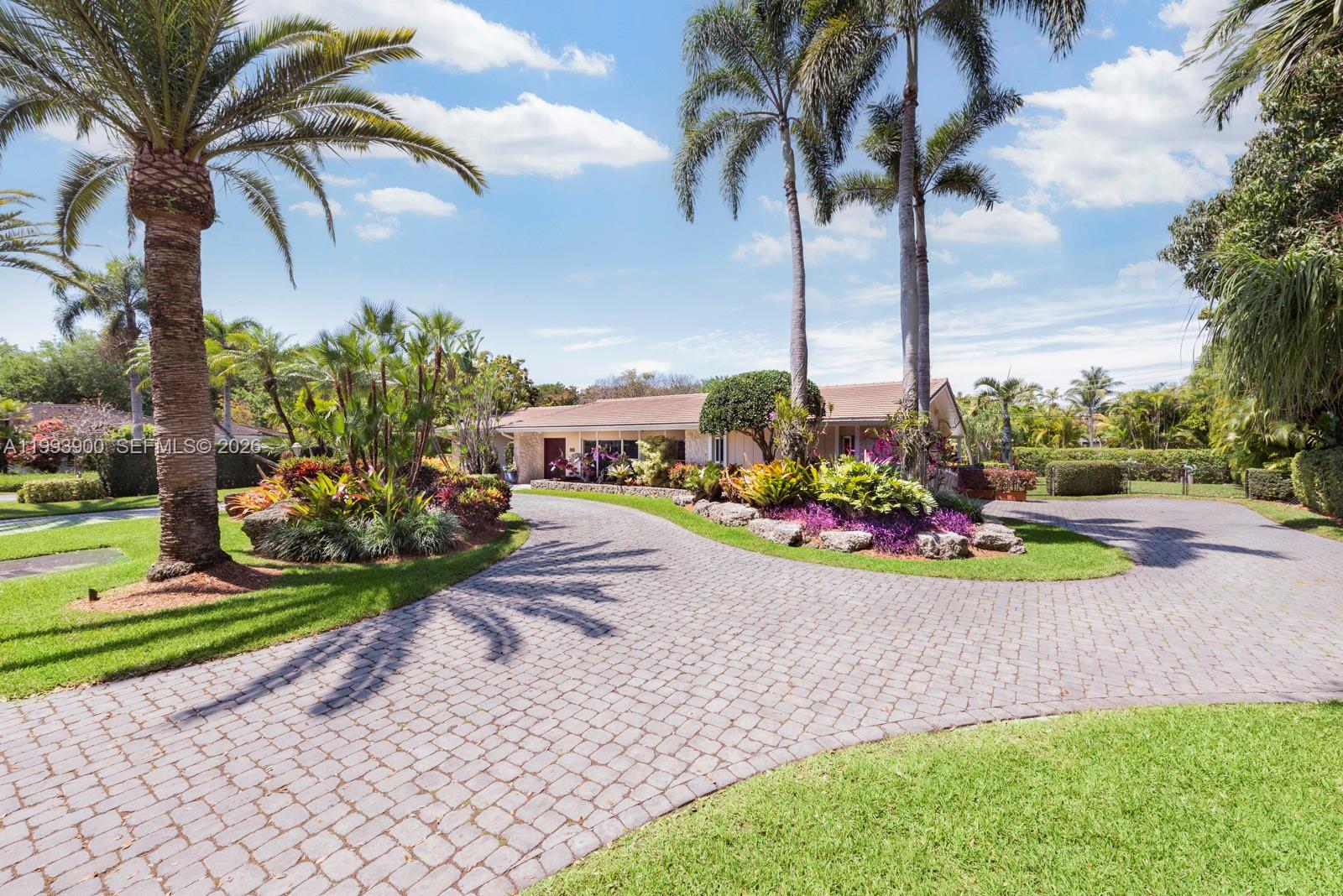 7751 Palmetto Ct Pinecrest, FL 33156