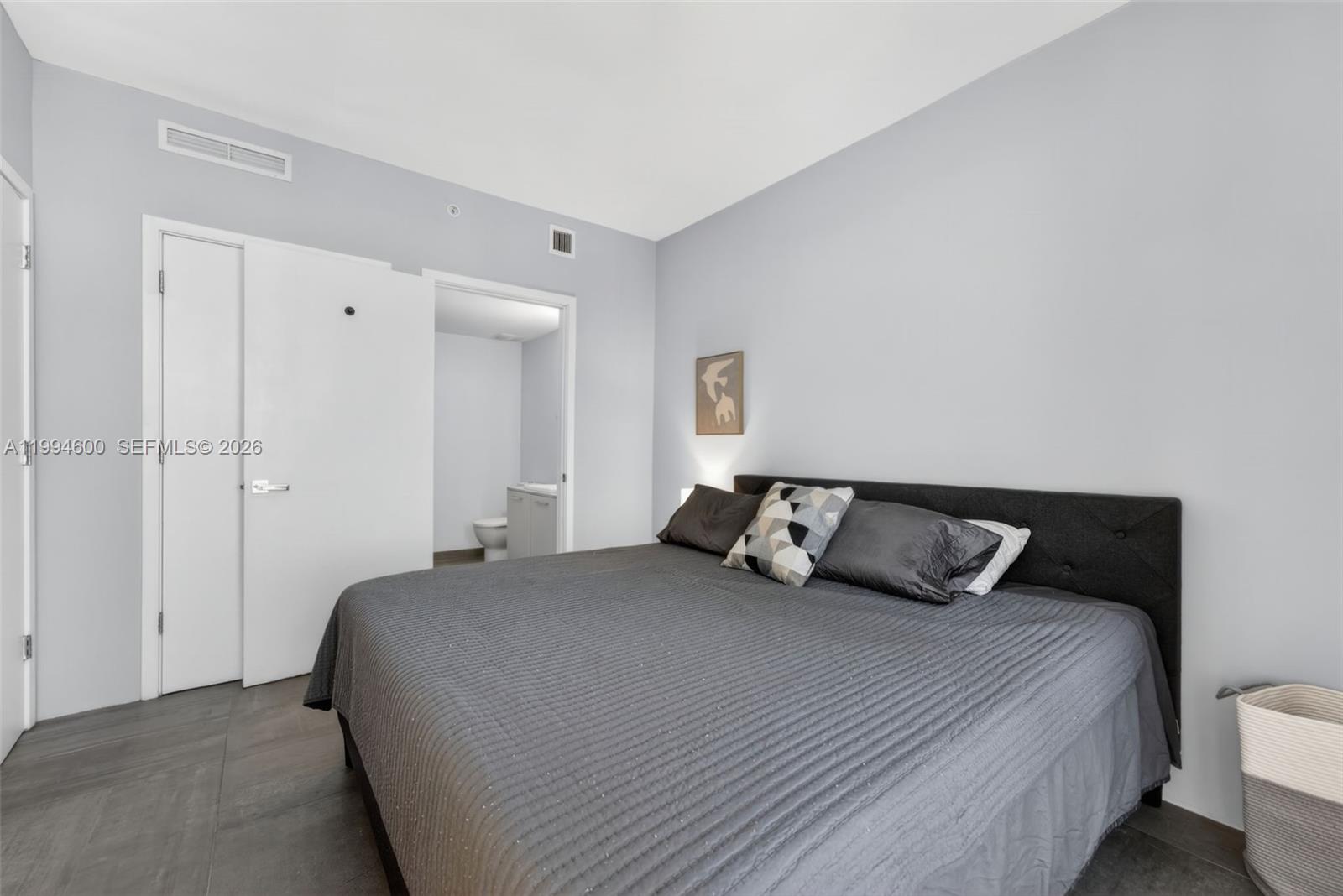 image 1010 Brickell31