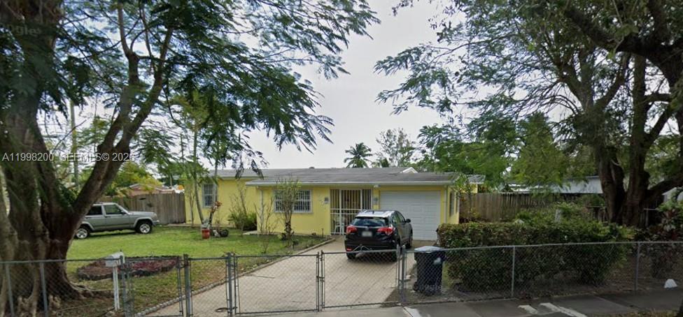 4401 SW 112th Ave