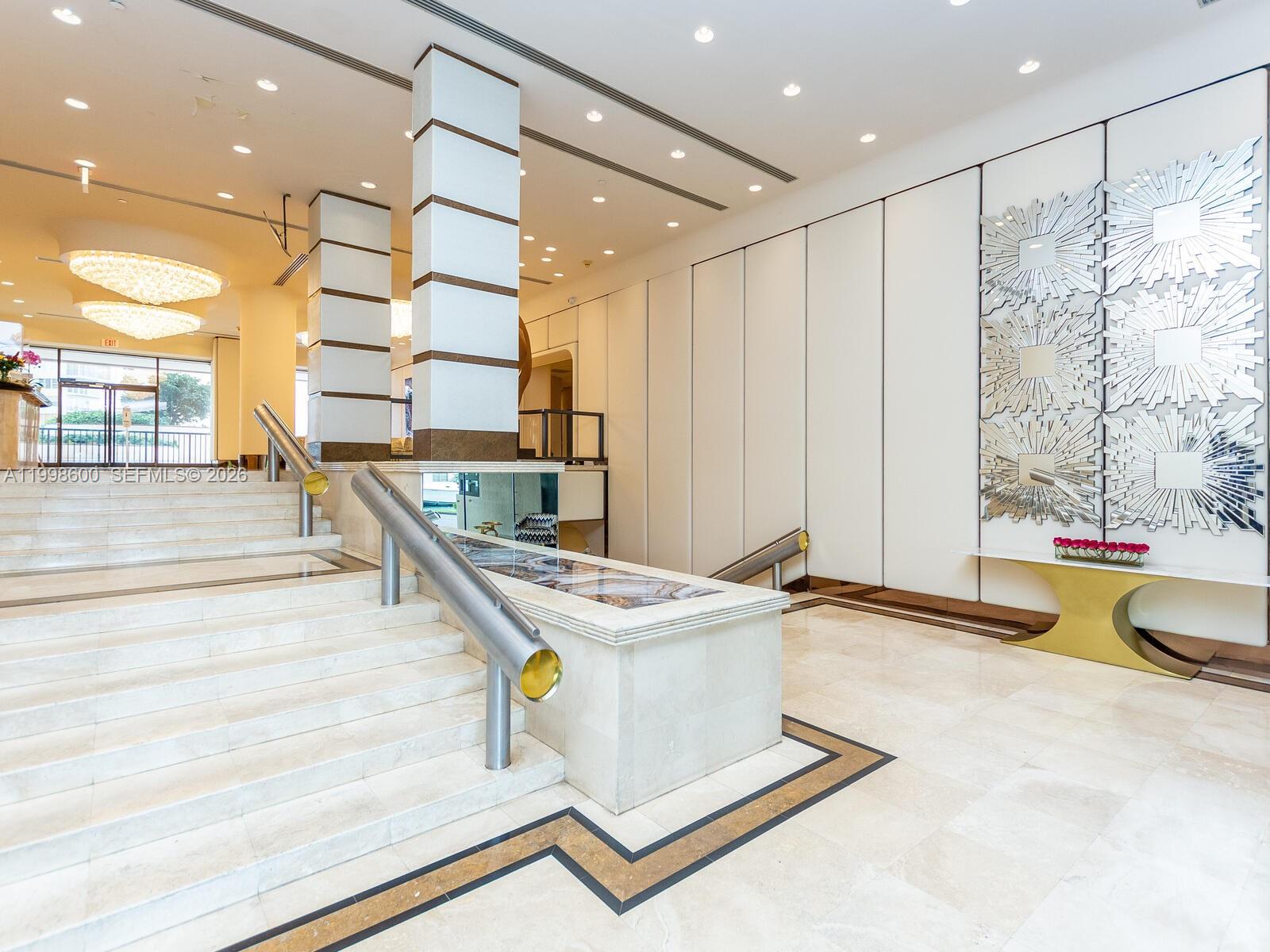 1800 NE 114th St #807